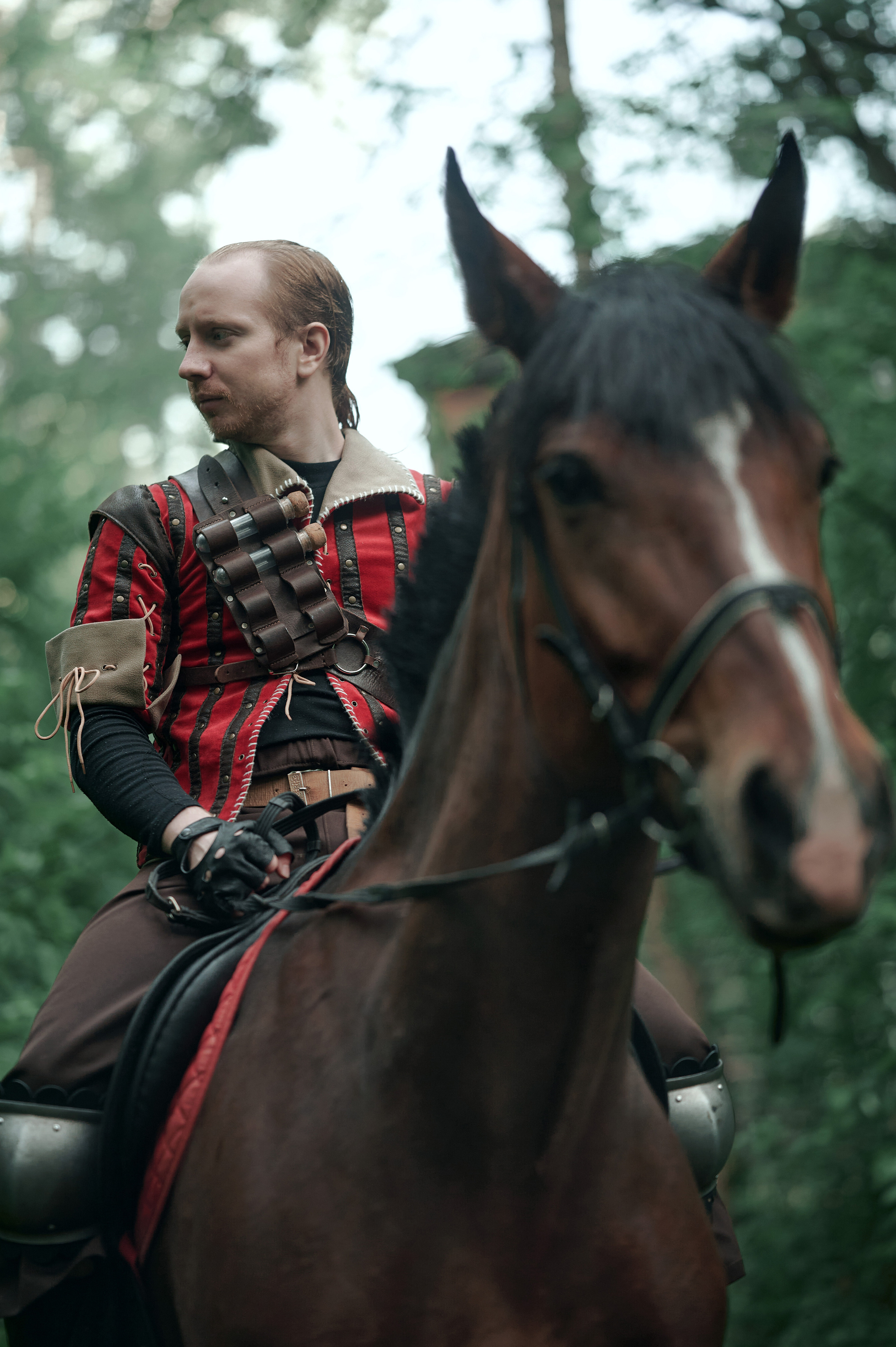 Каролина и Сергей — Предсвадебная съёмка в стиле «Ведьмак». Фотограф Яковлев Роман — Красноярск