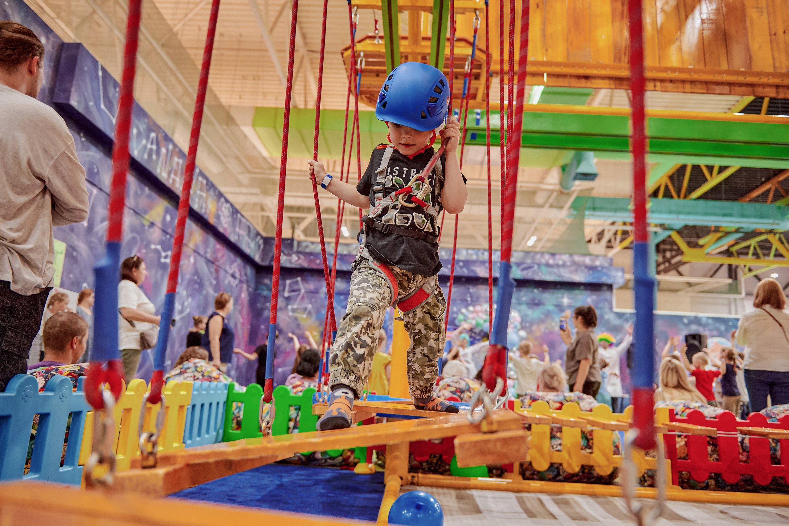 Портфолио репортажной фотосъёмки: Открытие "Vanana park". Фотограф Яковлев Роман — Красноярск