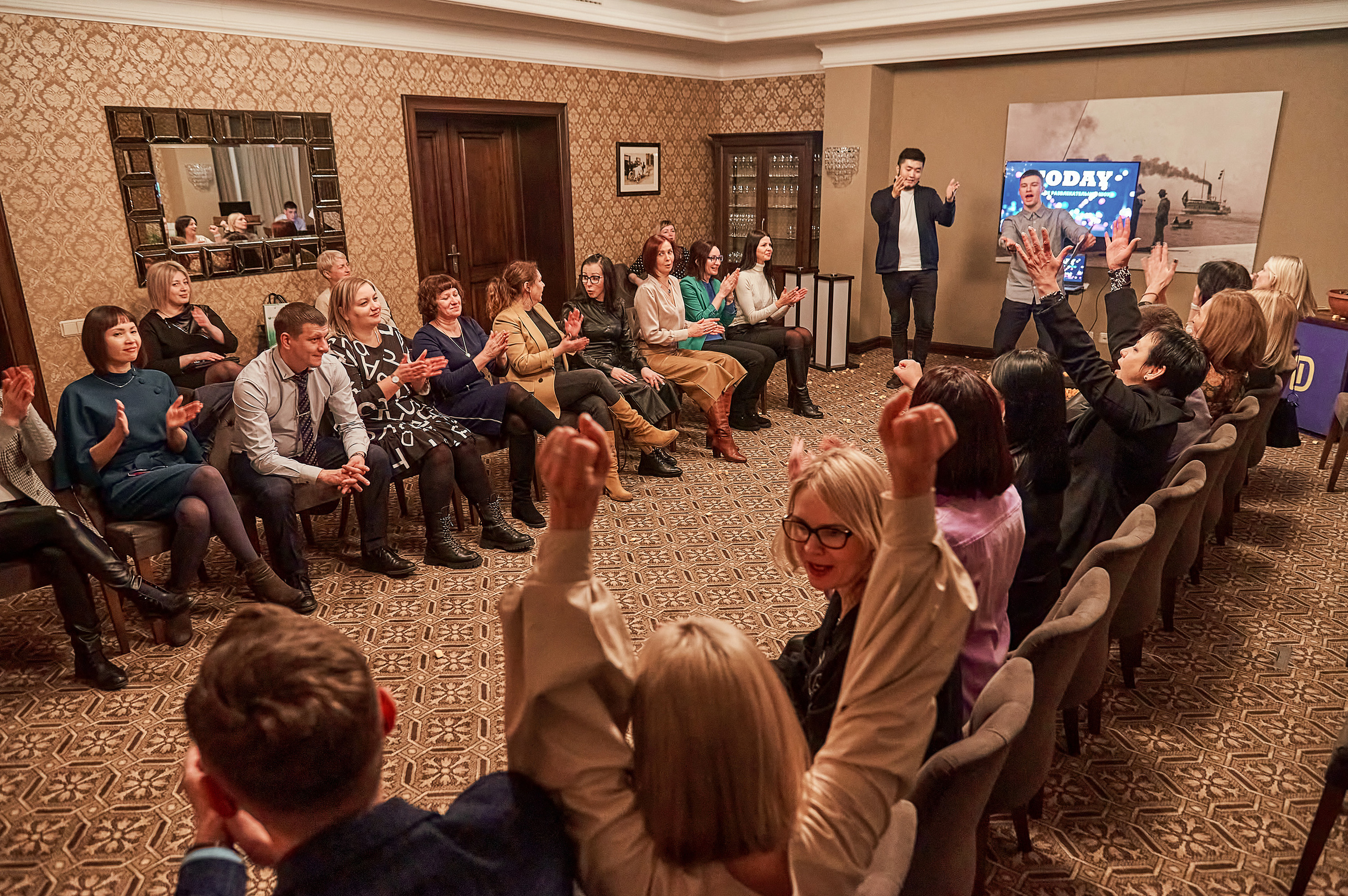 Портфолио репортажной фотосъёмки: "Сбербанк" Новый год. Фотограф Яковлев Роман — Красноярск