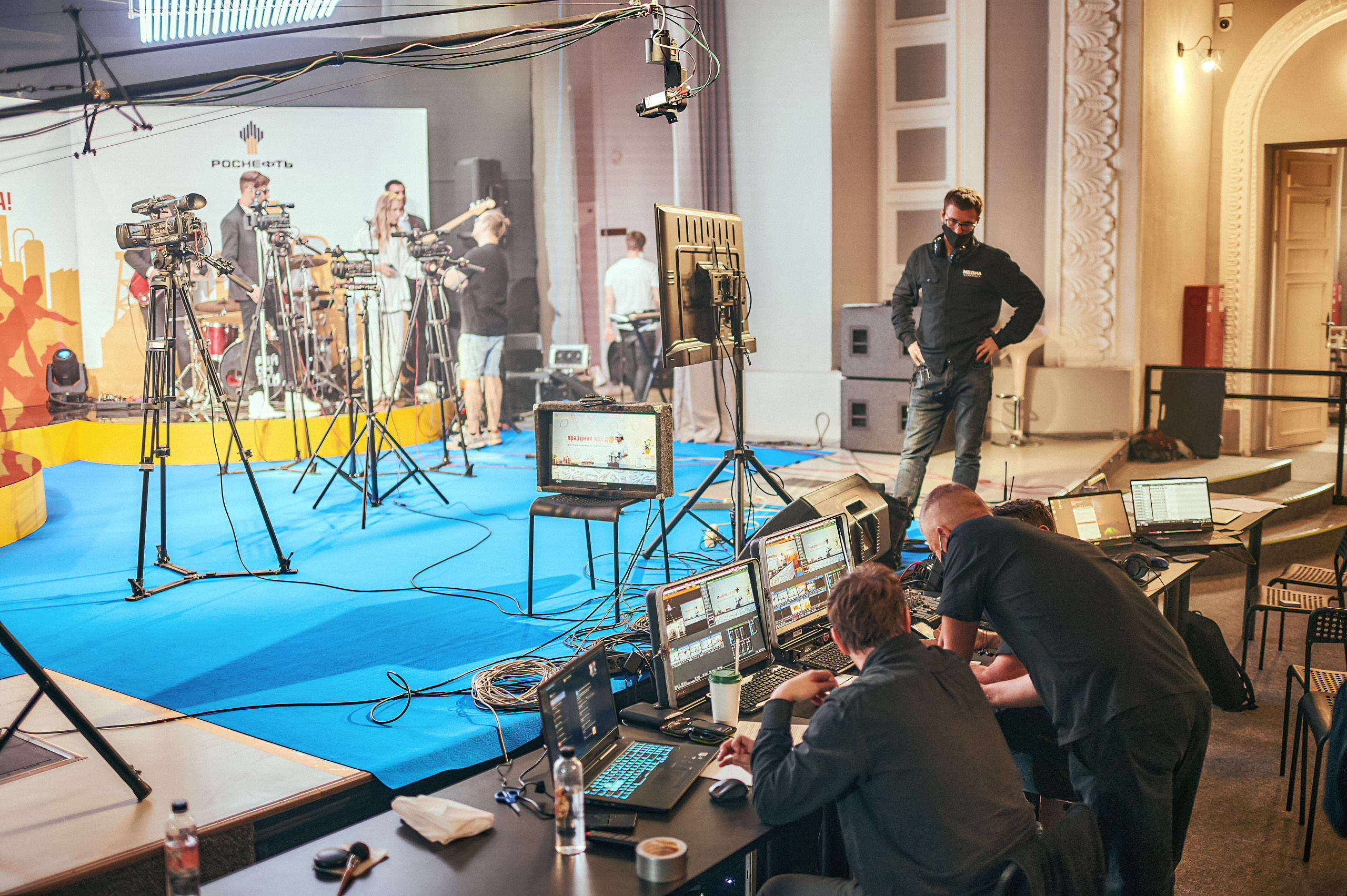 Портфолио репортажной фотосъёмки: "Роснефть" съёмка шоу для «День нефтяника». Фотограф Яковлев Роман — Красноярск