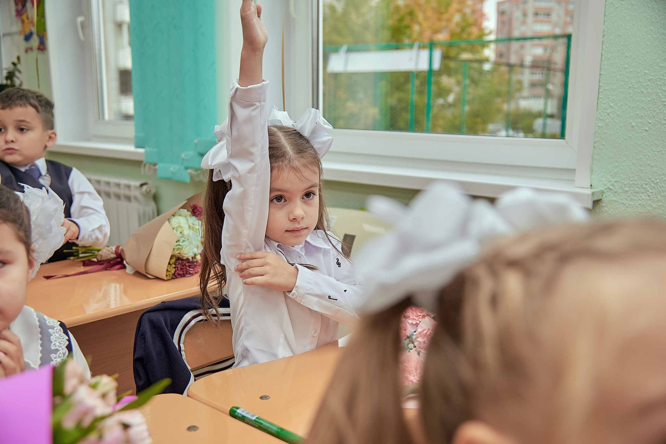 Портфолио репортажной фотосъёмки: 1 сентября в школе № 149. Фотограф Яковлев Роман — Красноярск