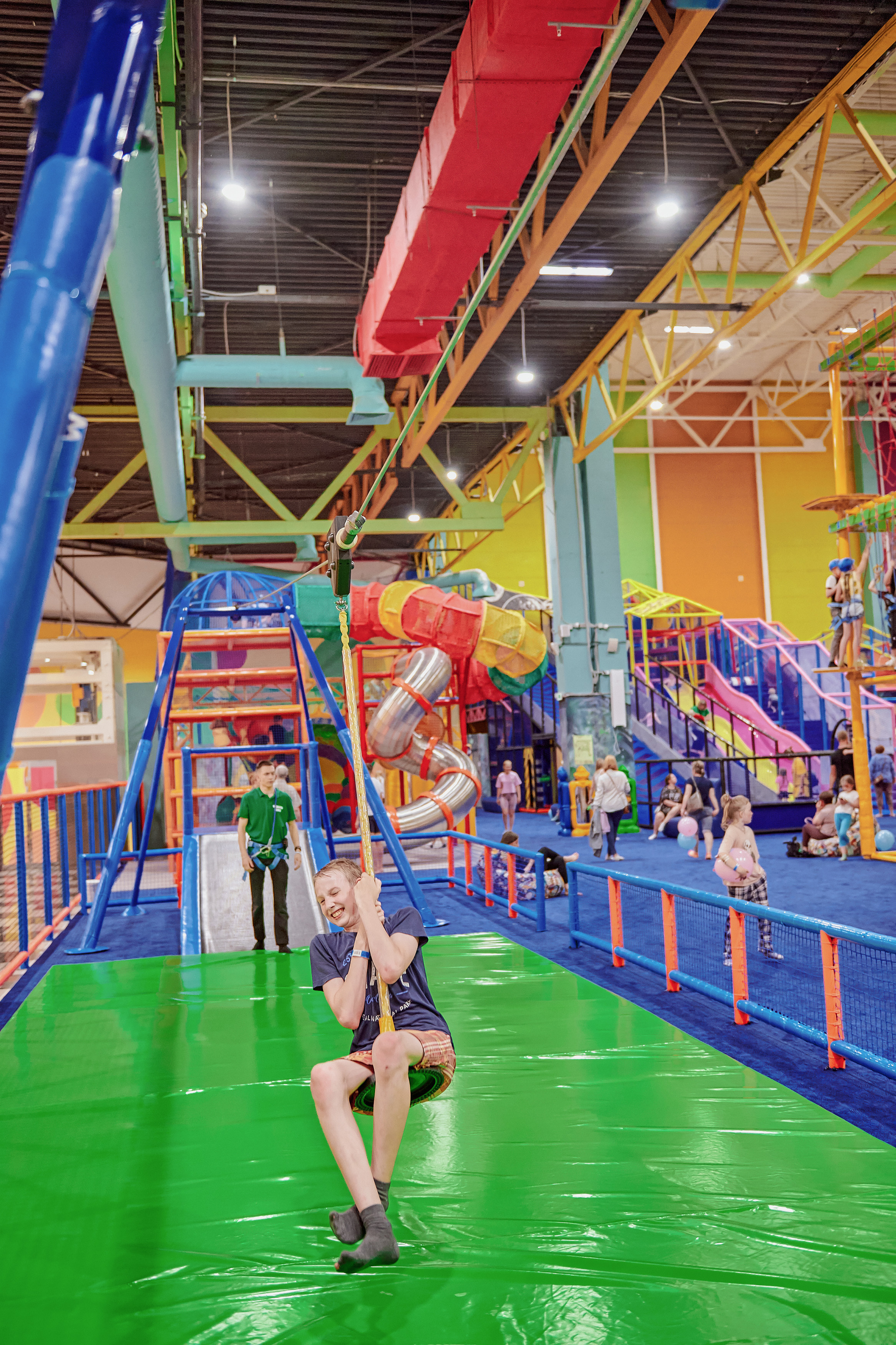 Портфолио репортажной фотосъёмки: Открытие "Vanana park". Фотограф Яковлев Роман — Красноярск