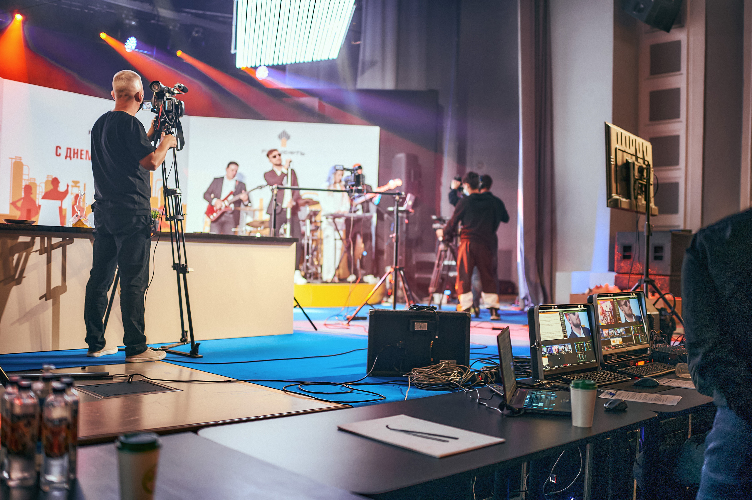 Портфолио репортажной фотосъёмки: "Роснефть" съёмка шоу для «День нефтяника». Фотограф Яковлев Роман — Красноярск