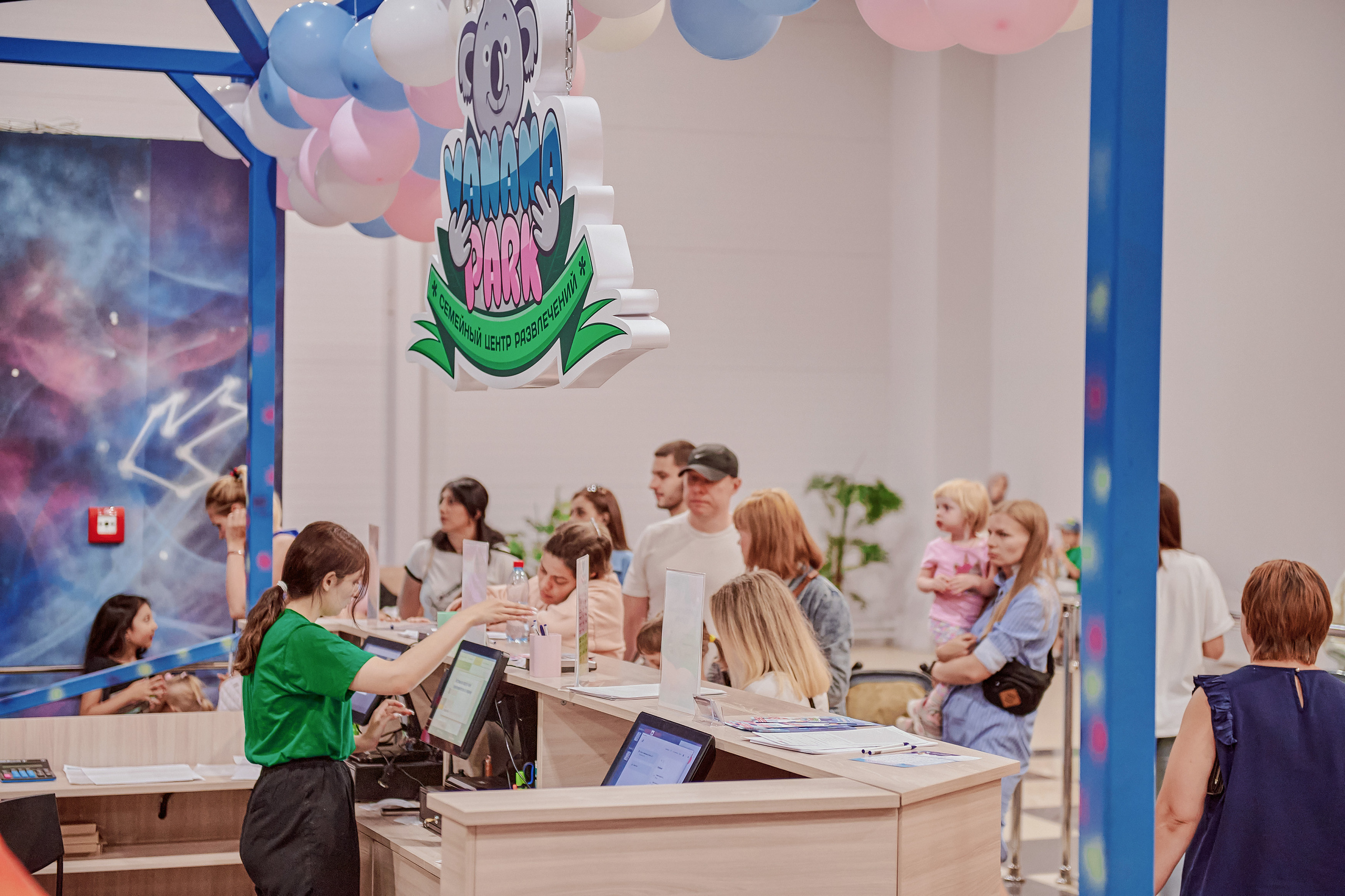 Портфолио репортажной фотосъёмки: Открытие "Vanana park". Фотограф Яковлев Роман — Красноярск