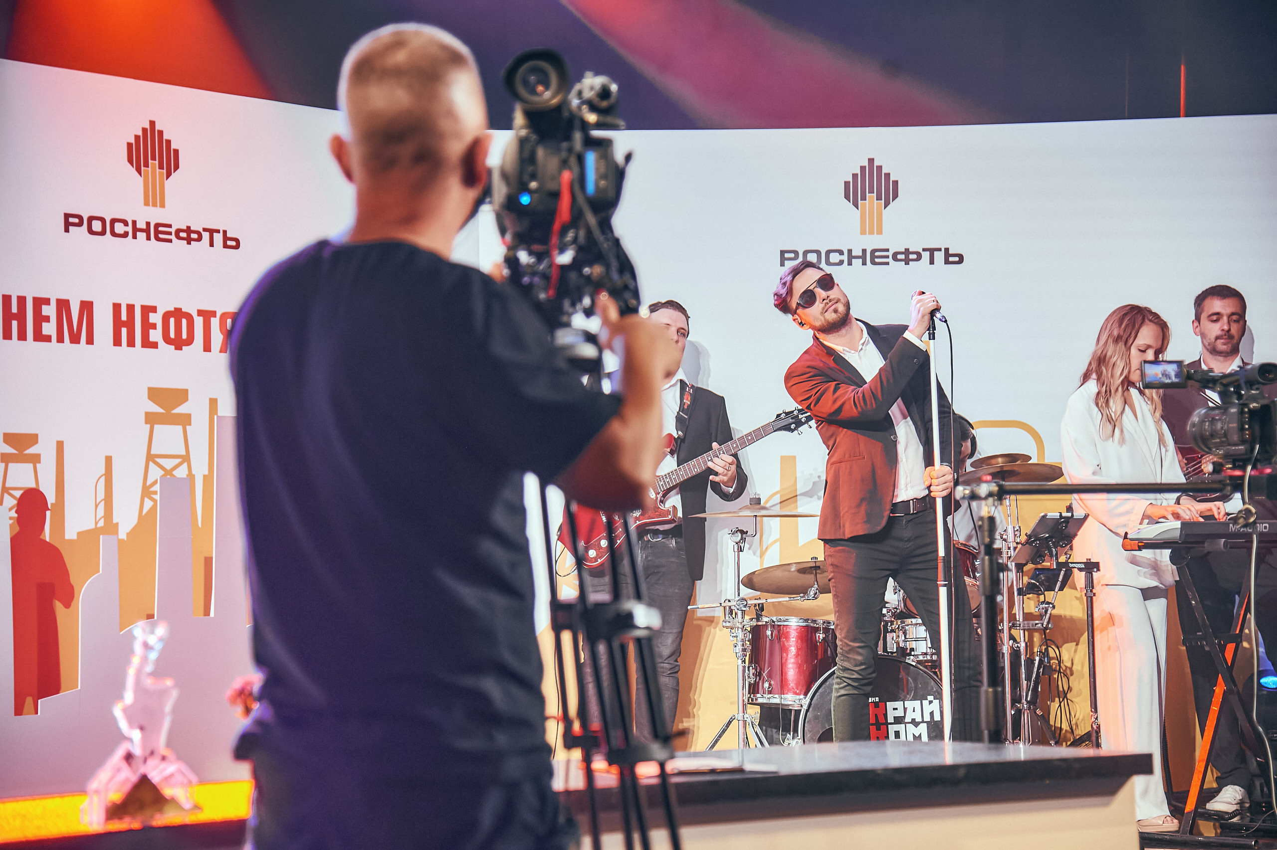 Портфолио репортажной фотосъёмки: "Роснефть" съёмка шоу для «День нефтяника». Фотограф Яковлев Роман — Красноярск