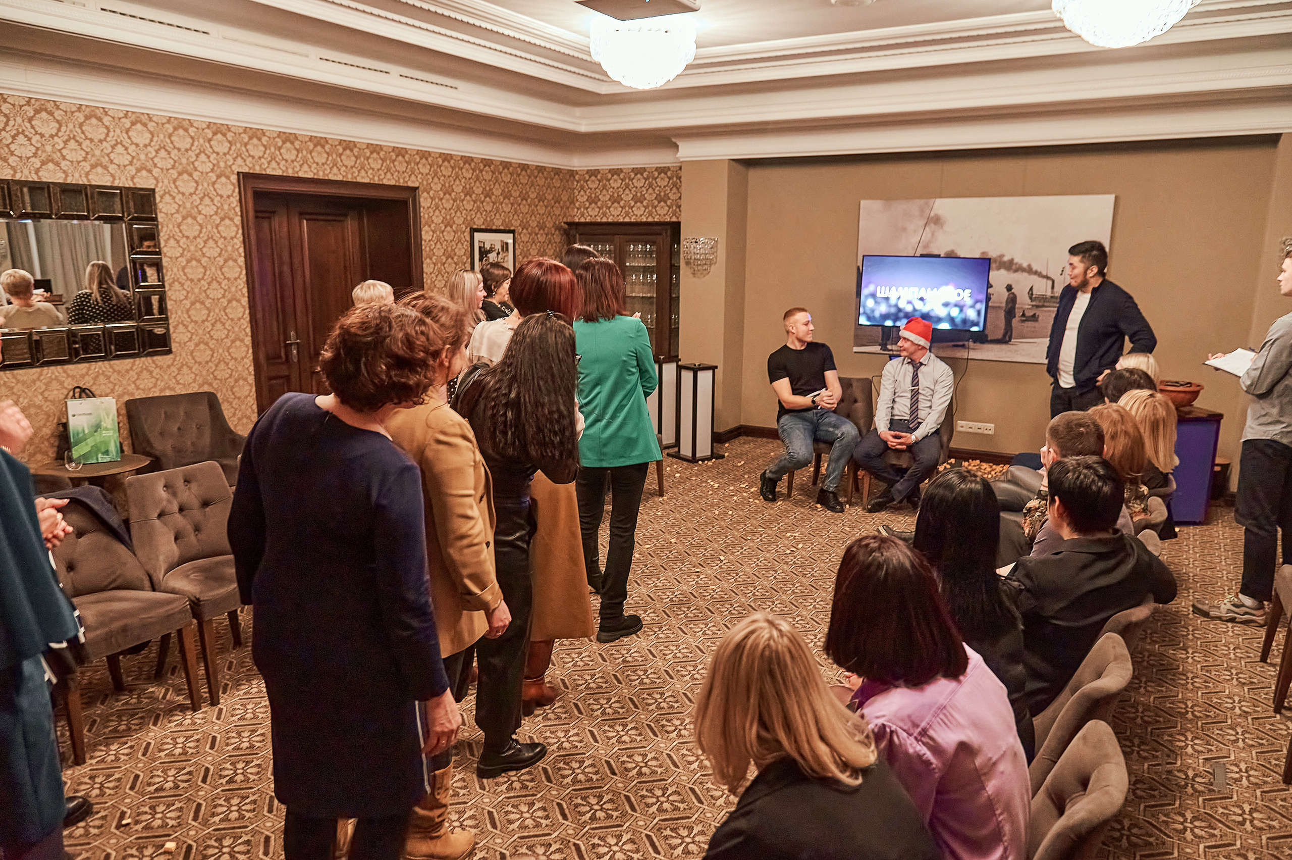 Портфолио репортажной фотосъёмки: "Сбербанк" Новый год. Фотограф Яковлев Роман — Красноярск