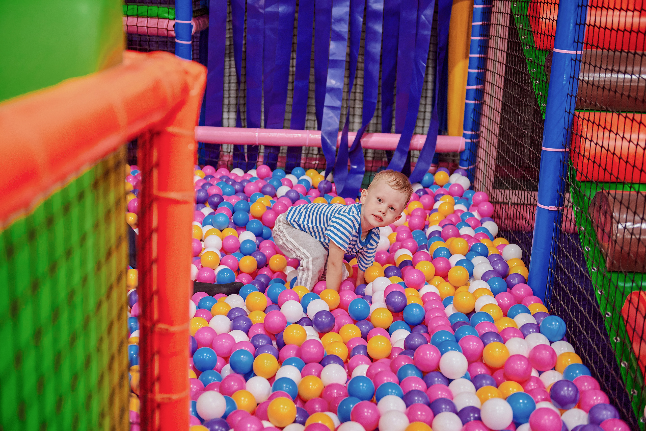 Портфолио репортажной фотосъёмки: Открытие "Vanana park". Фотограф Яковлев Роман — Красноярск