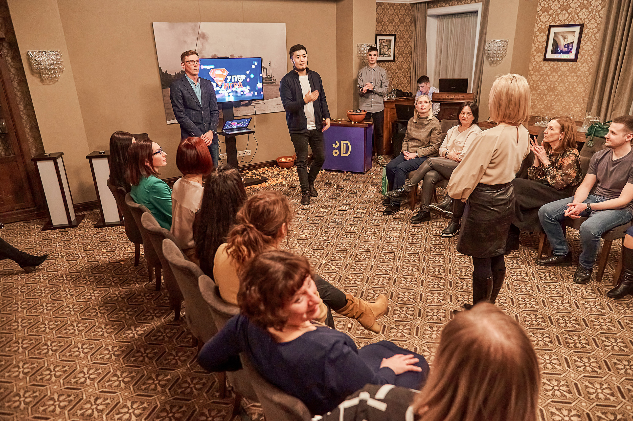 Портфолио репортажной фотосъёмки: "Сбербанк" Новый год. Фотограф Яковлев Роман — Красноярск