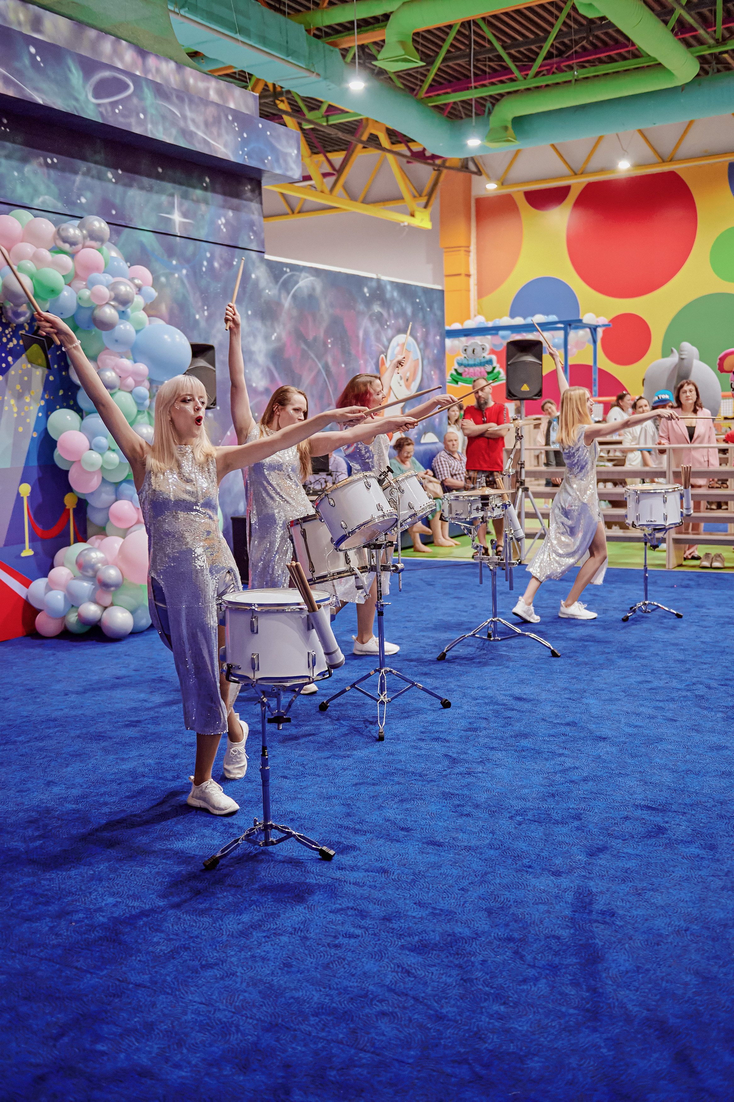 Портфолио репортажной фотосъёмки: Открытие "Vanana park". Фотограф Яковлев Роман — Красноярск