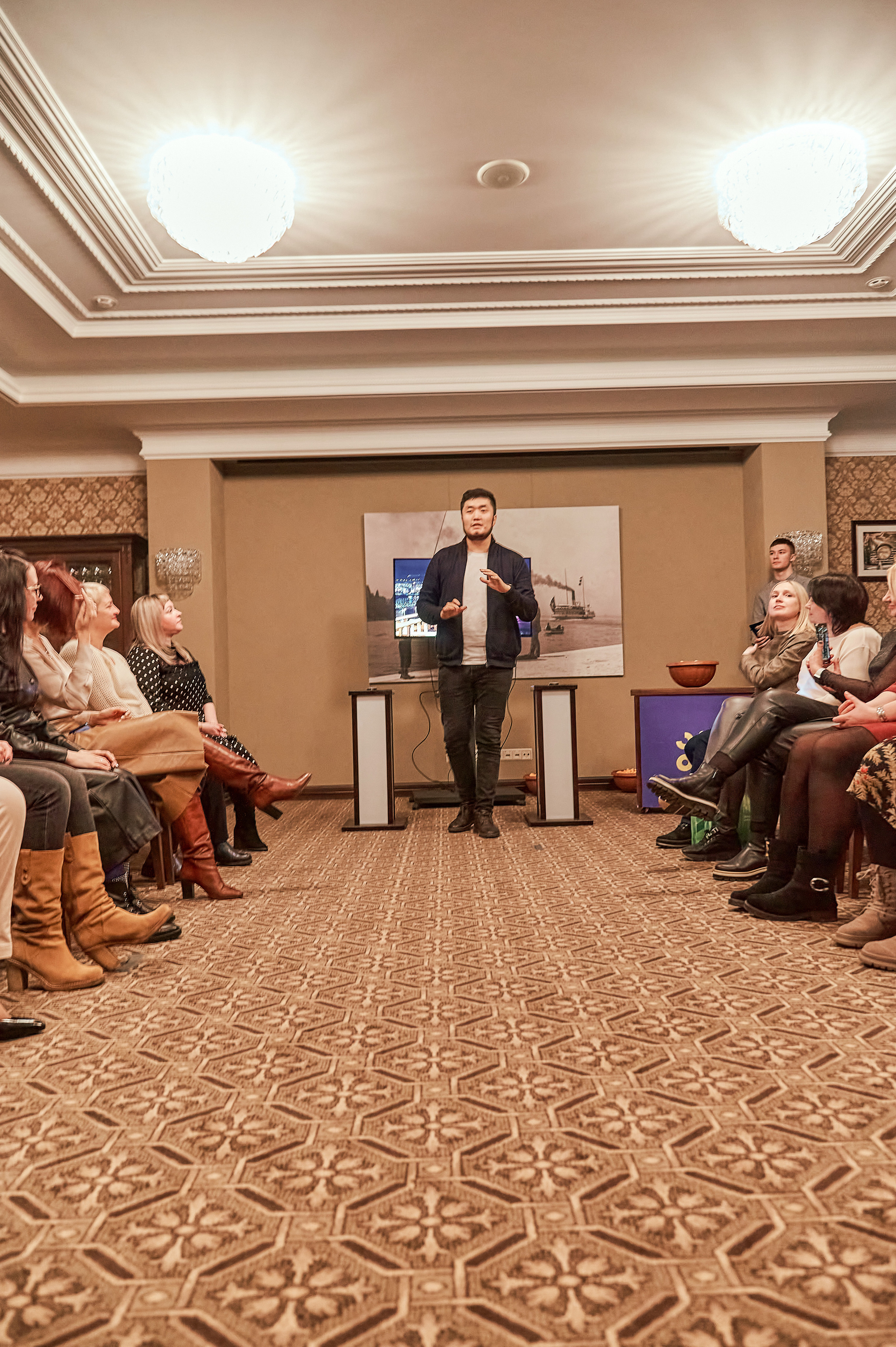 Портфолио репортажной фотосъёмки: "Сбербанк" Новый год. Фотограф Яковлев Роман — Красноярск