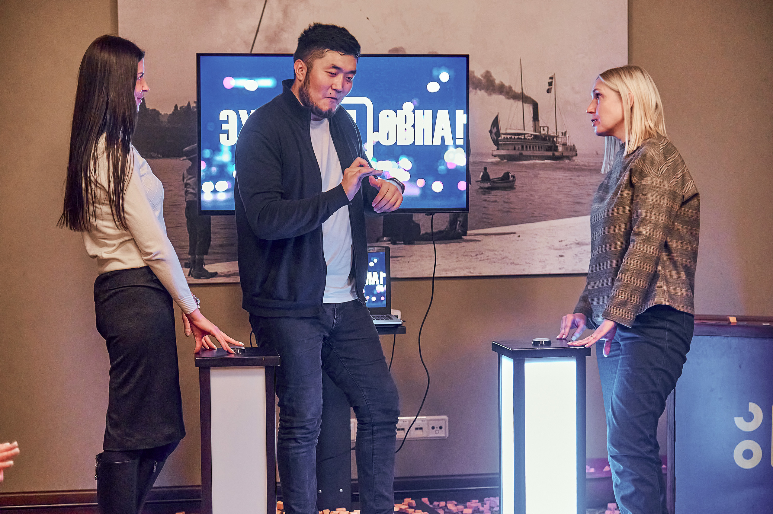 Портфолио репортажной фотосъёмки: "Сбербанк" Новый год. Фотограф Яковлев Роман — Красноярск