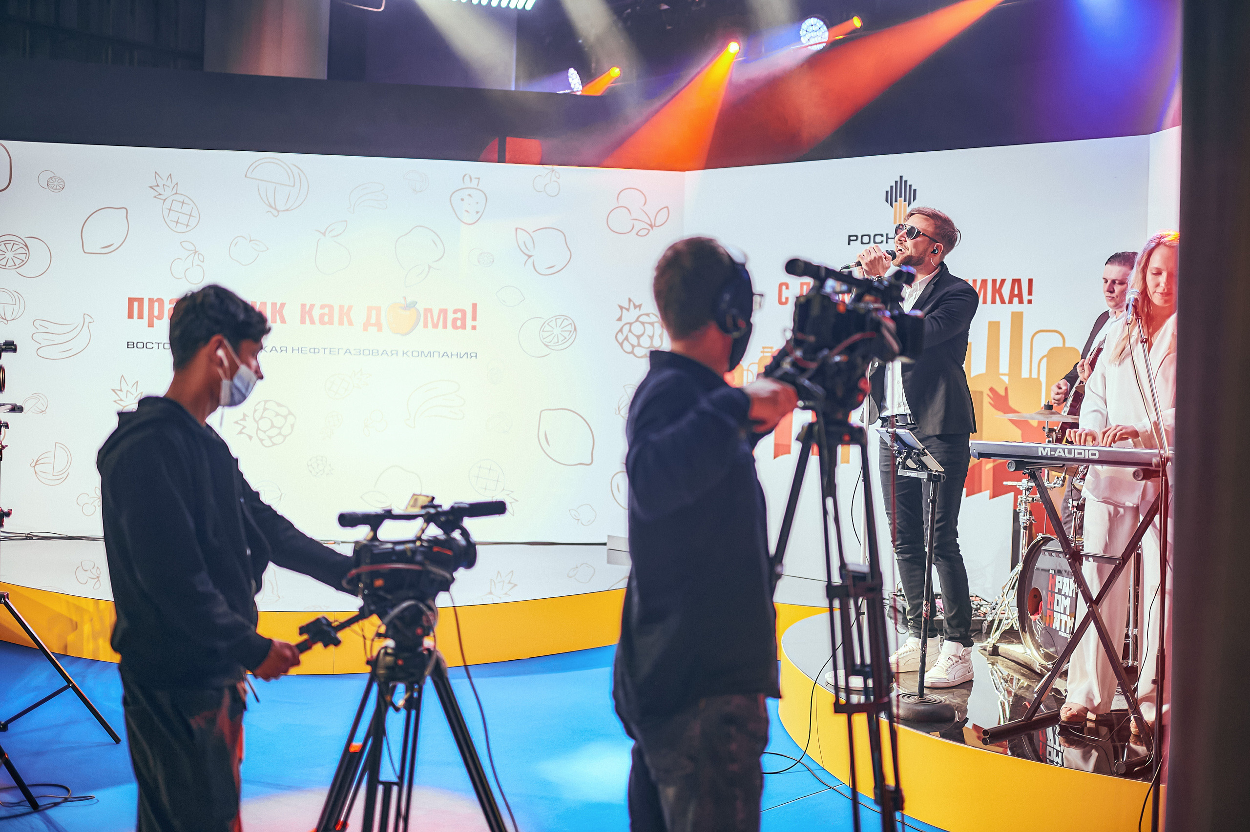 Портфолио репортажной фотосъёмки: "Роснефть" съёмка шоу для «День нефтяника». Фотограф Яковлев Роман — Красноярск