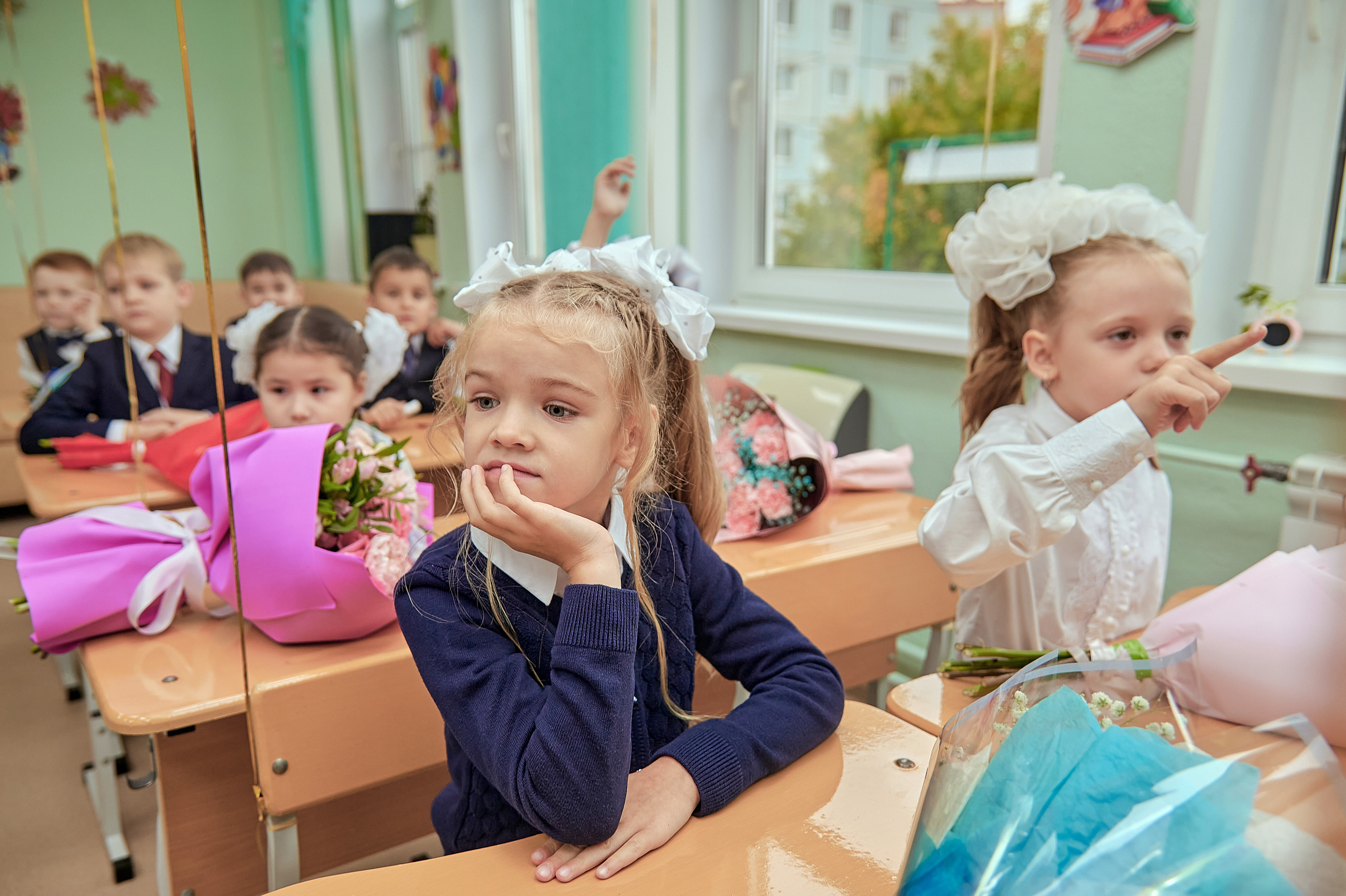 Портфолио репортажной фотосъёмки: 1 сентября в школе № 149. Фотограф Яковлев Роман — Красноярск