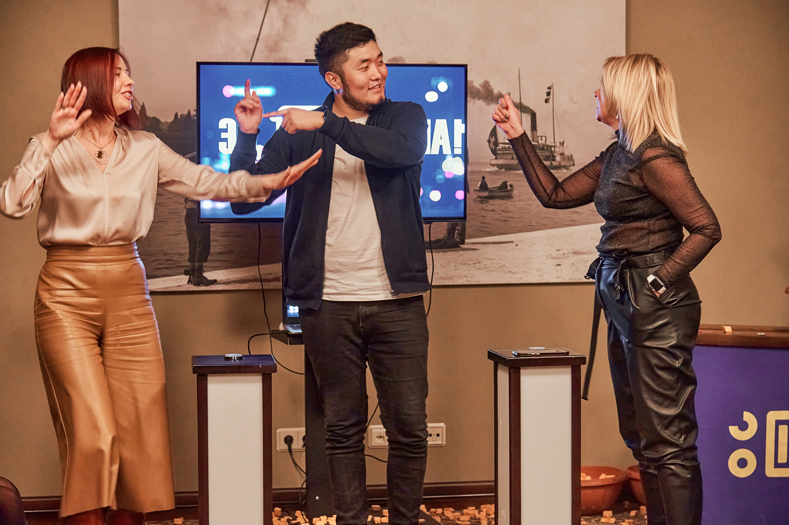 Портфолио репортажной фотосъёмки: "Сбербанк" Новый год. Фотограф Яковлев Роман — Красноярск