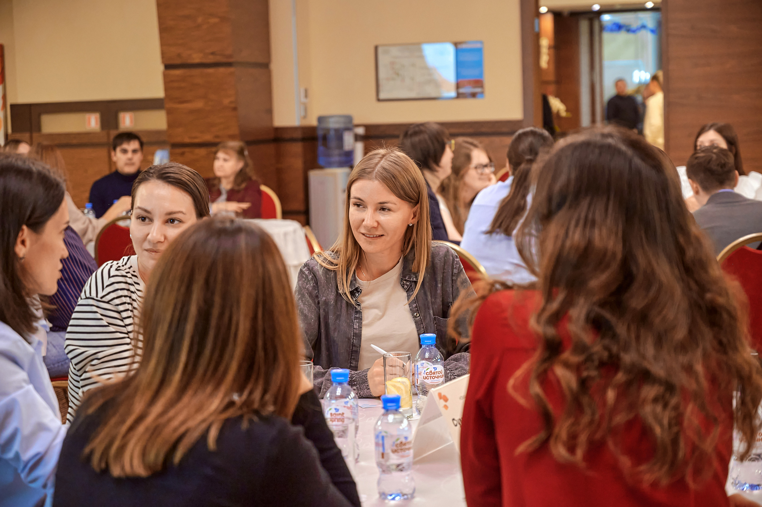 Портфолио репортажной фотосъёмки: "Роснефть" Hilton Garden Inn. Фотограф Яковлев Роман — Красноярск