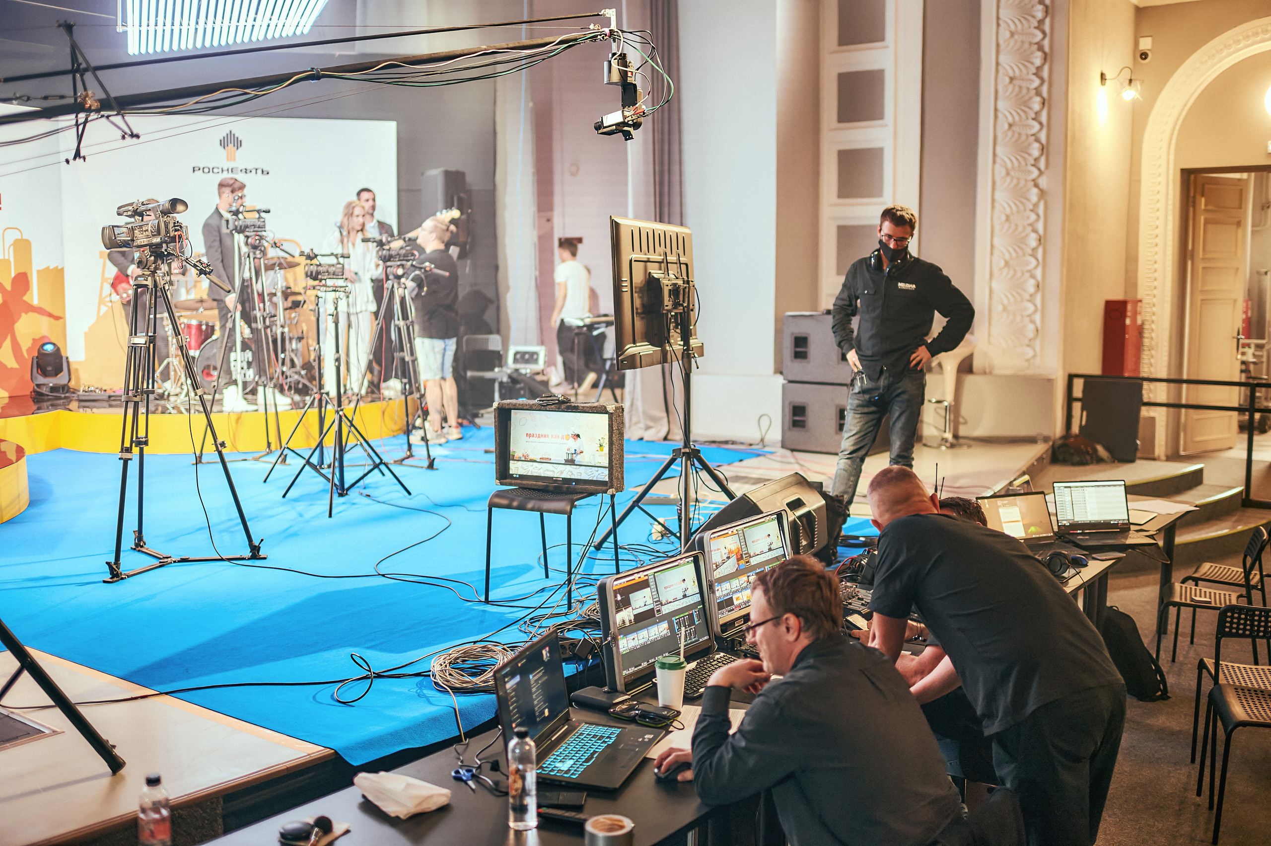 Портфолио репортажной фотосъёмки: "Роснефть" съёмка шоу для «День нефтяника». Фотограф Яковлев Роман — Красноярск