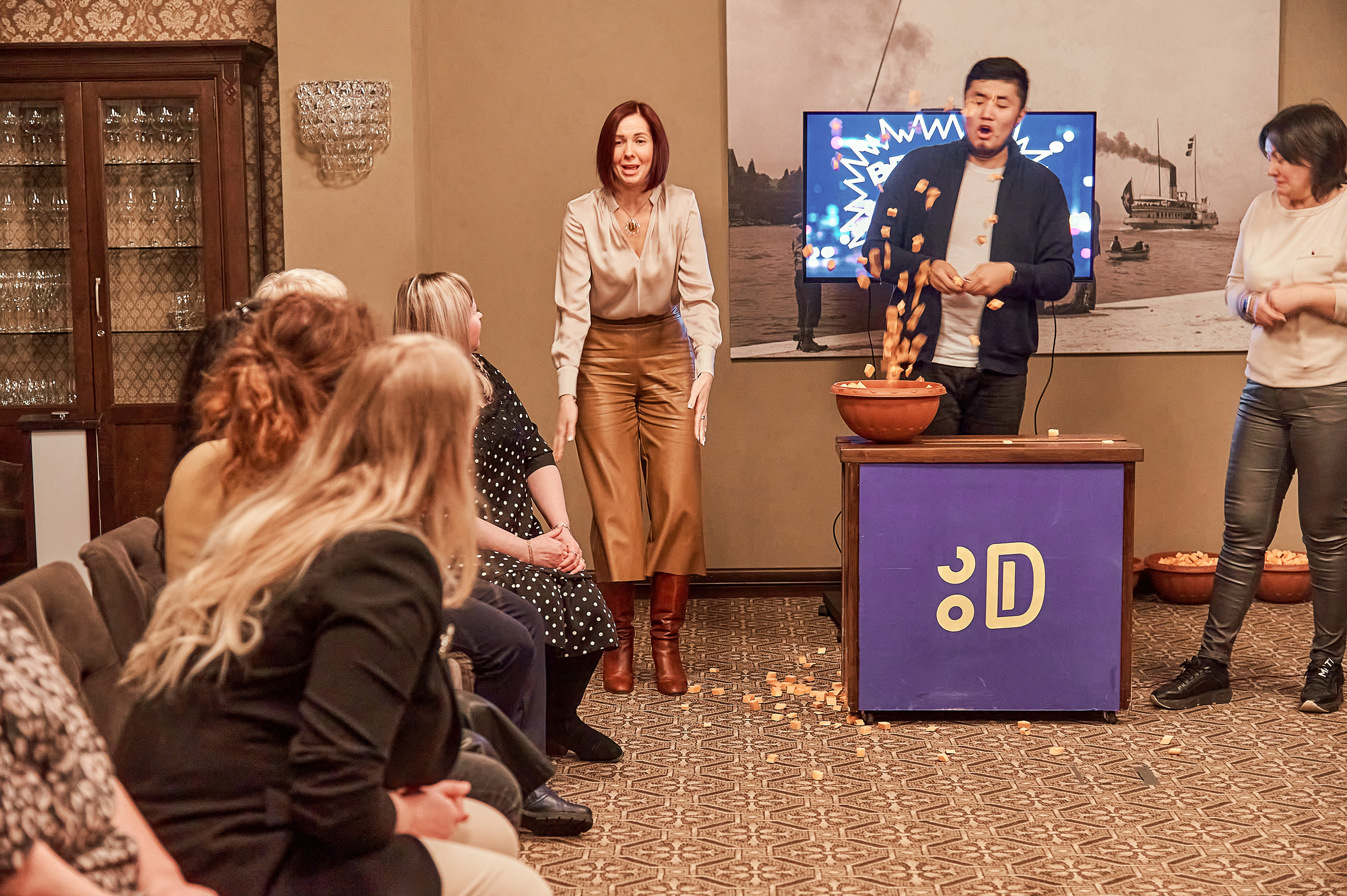 Портфолио репортажной фотосъёмки: "Сбербанк" Новый год. Фотограф Яковлев Роман — Красноярск