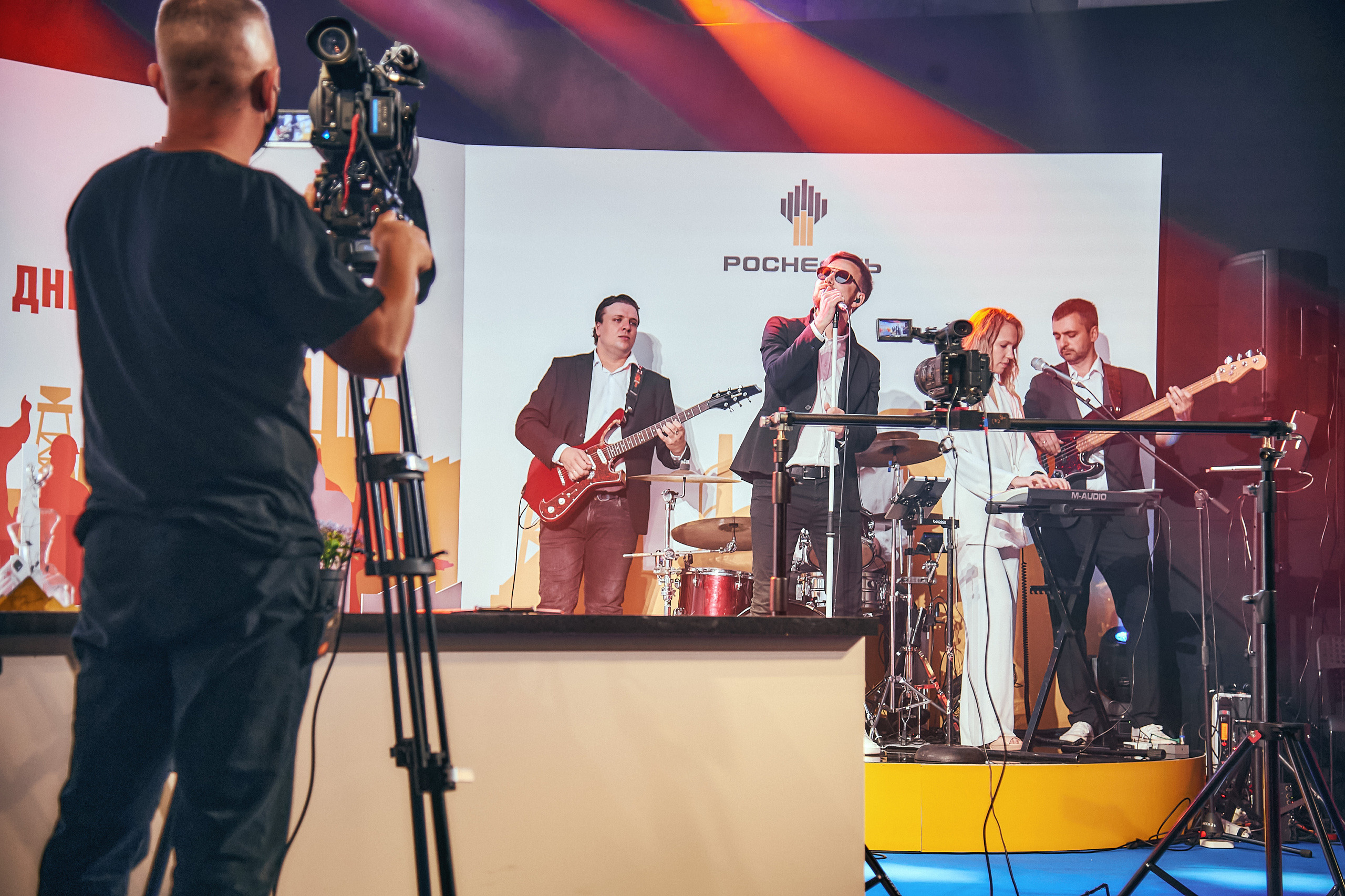 Портфолио репортажной фотосъёмки: "Роснефть" съёмка шоу для «День нефтяника». Фотограф Яковлев Роман — Красноярск