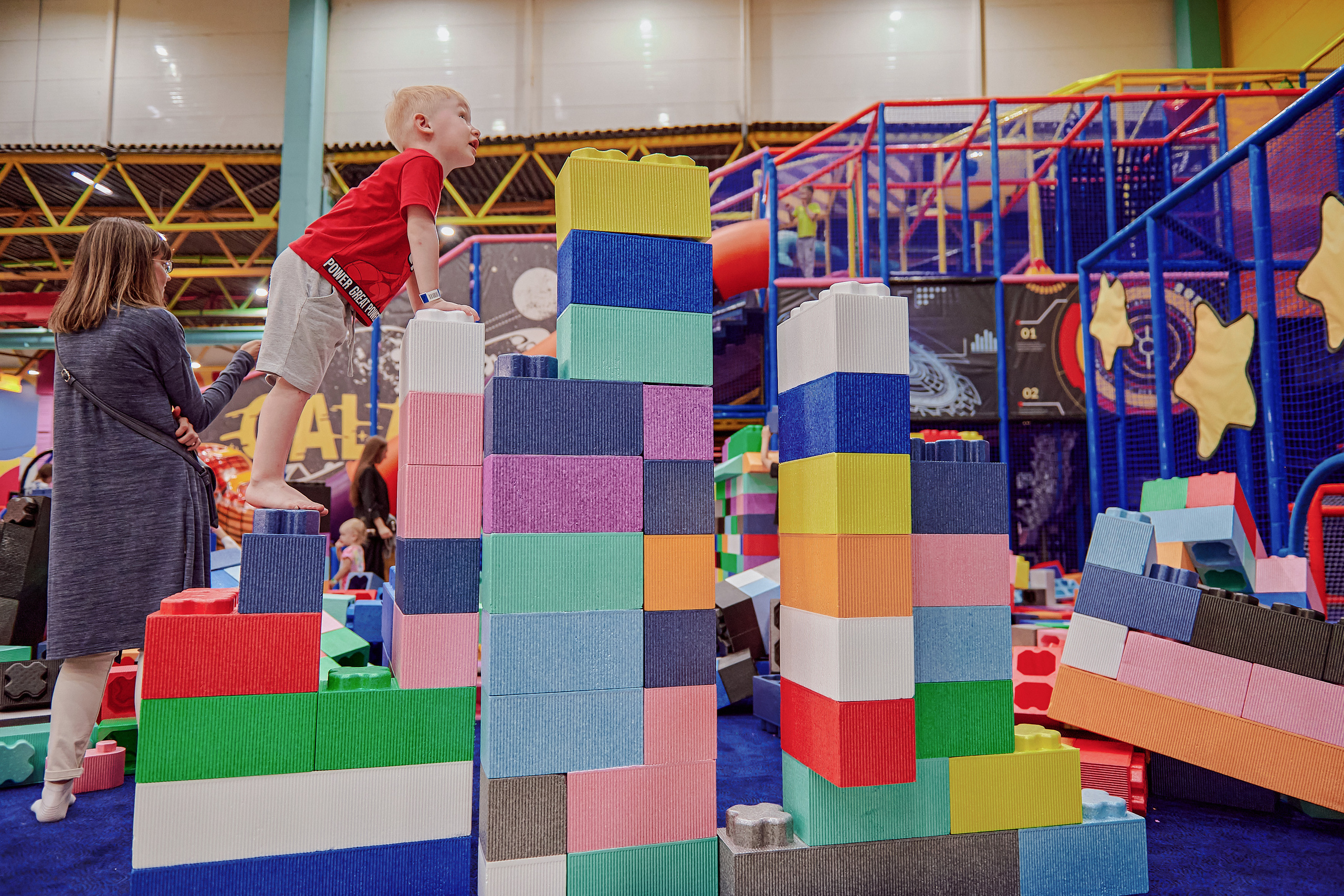 Портфолио репортажной фотосъёмки: Открытие "Vanana park". Фотограф Яковлев Роман — Красноярск