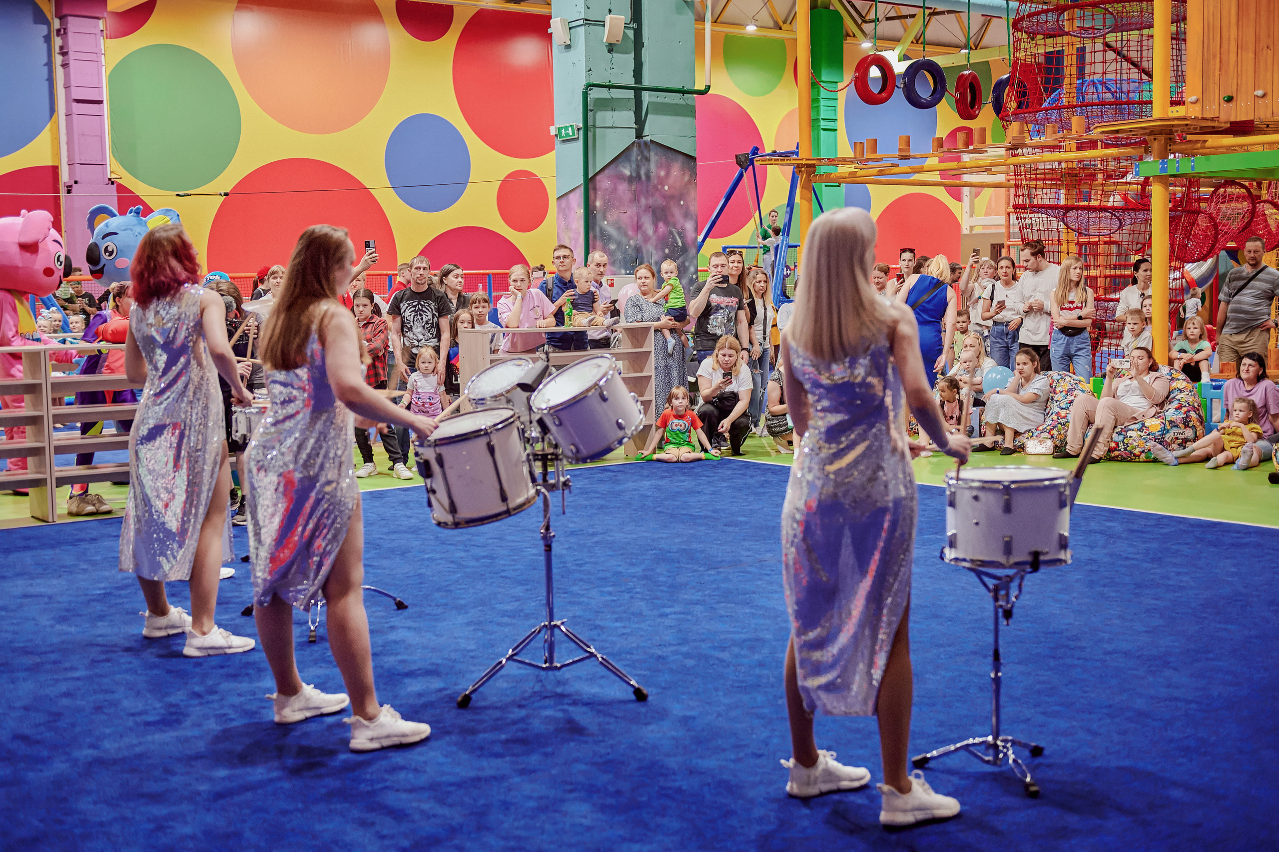 Портфолио репортажной фотосъёмки: Открытие "Vanana park". Фотограф Яковлев Роман — Красноярск