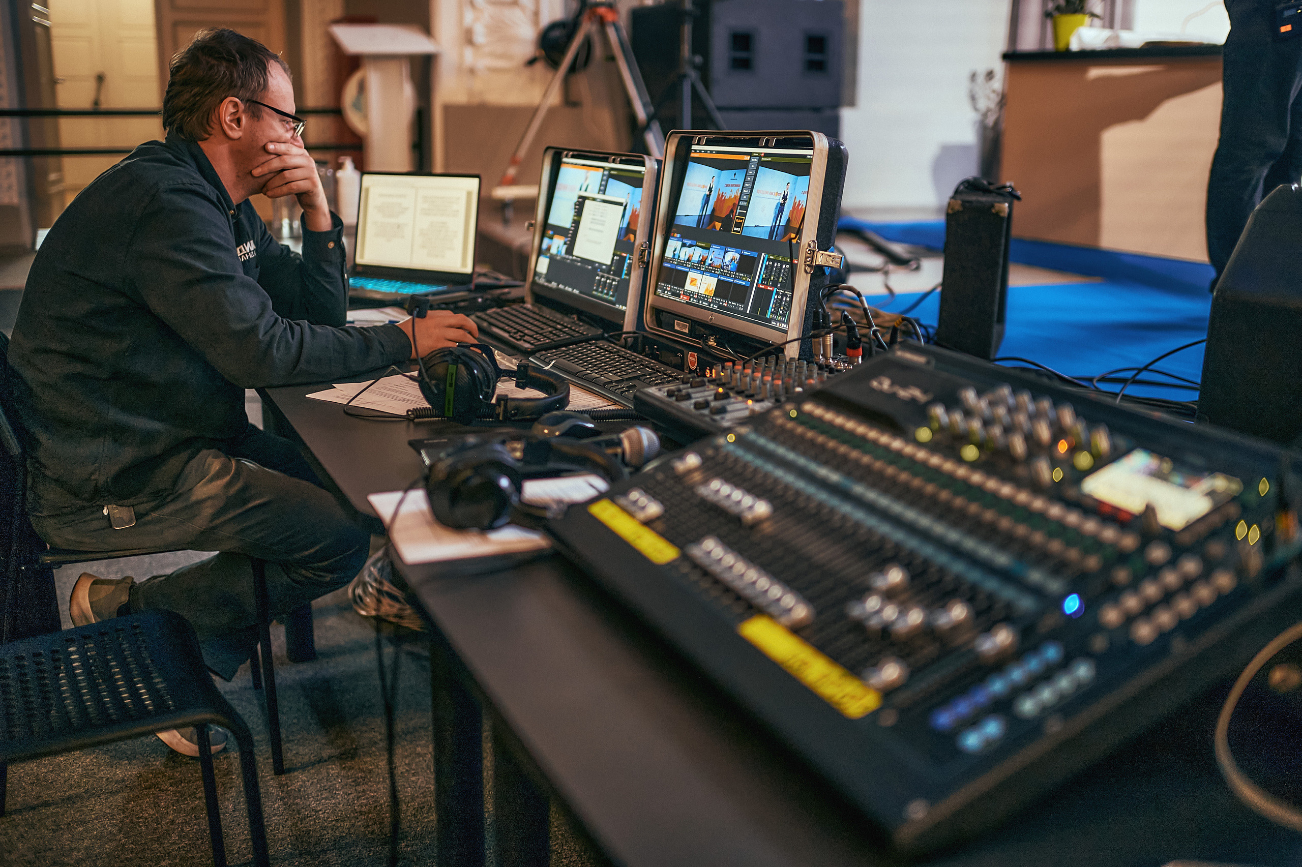 Портфолио репортажной фотосъёмки: "Роснефть" съёмка шоу для «День нефтяника». Фотограф Яковлев Роман — Красноярск