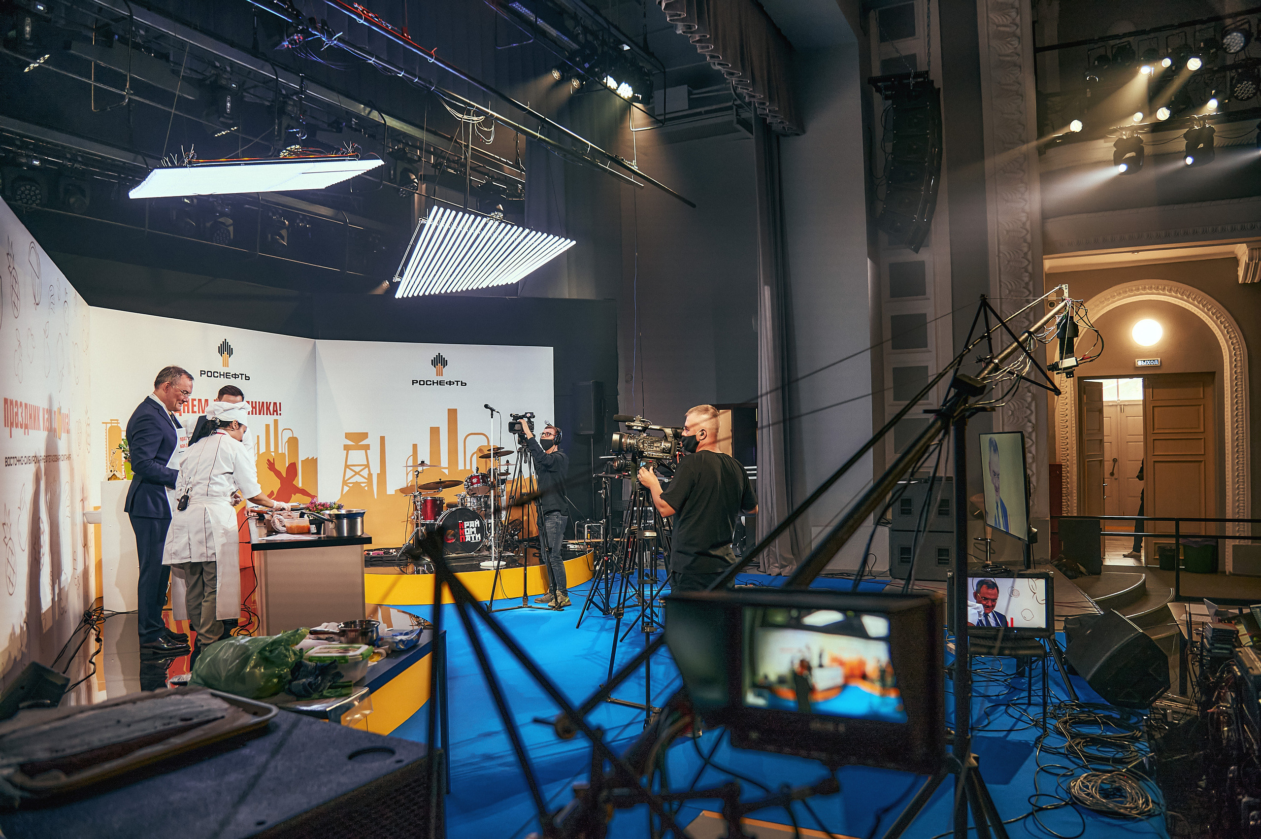 Портфолио репортажной фотосъёмки: "Роснефть" съёмка шоу для «День нефтяника». Фотограф Яковлев Роман — Красноярск
