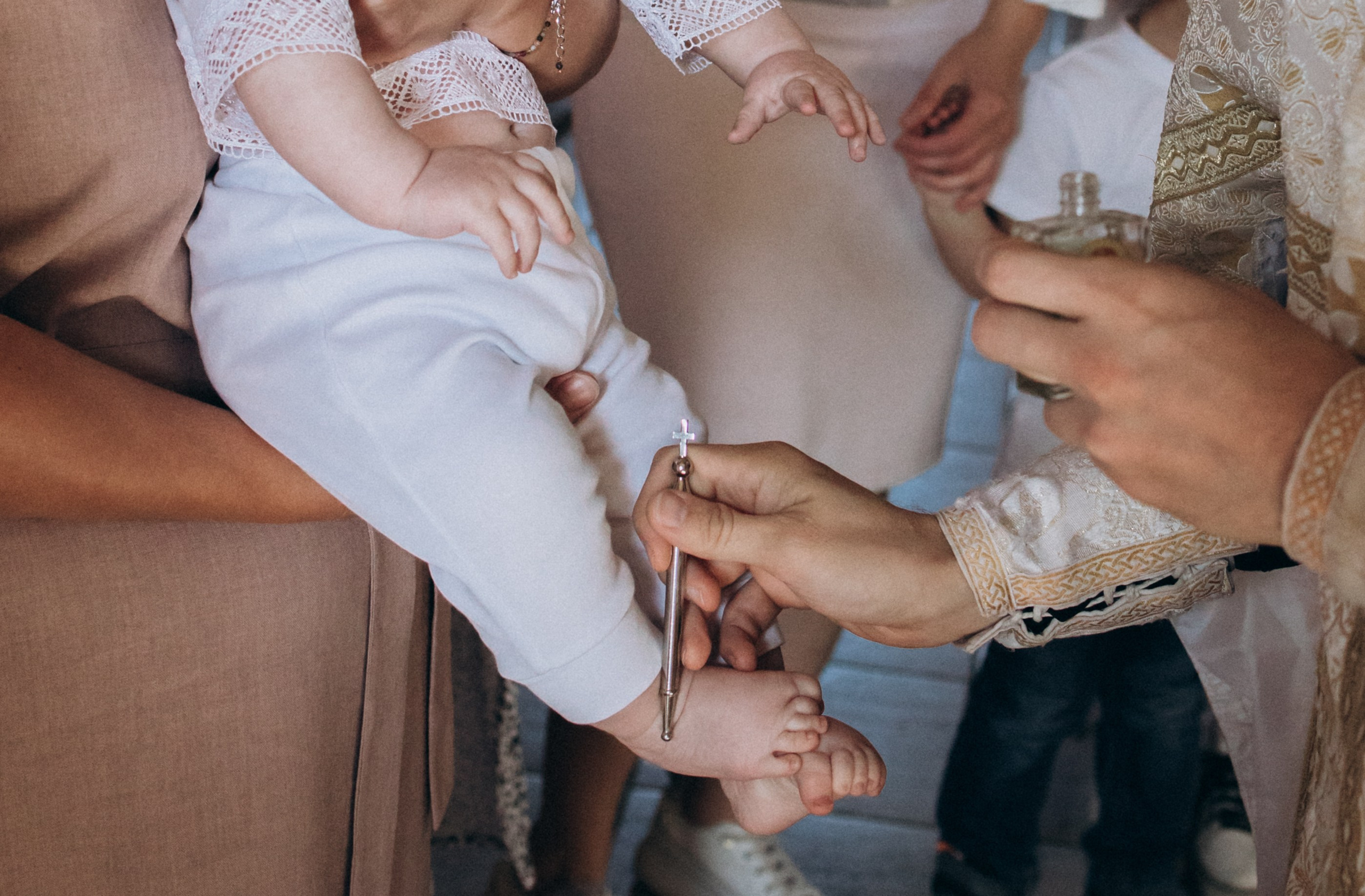 Таинство Крещения Антона в Церкви Архангела Михаила. Детский и семейный фотограф в Пушкино, Мытищи, Москва Сергеева Светлана