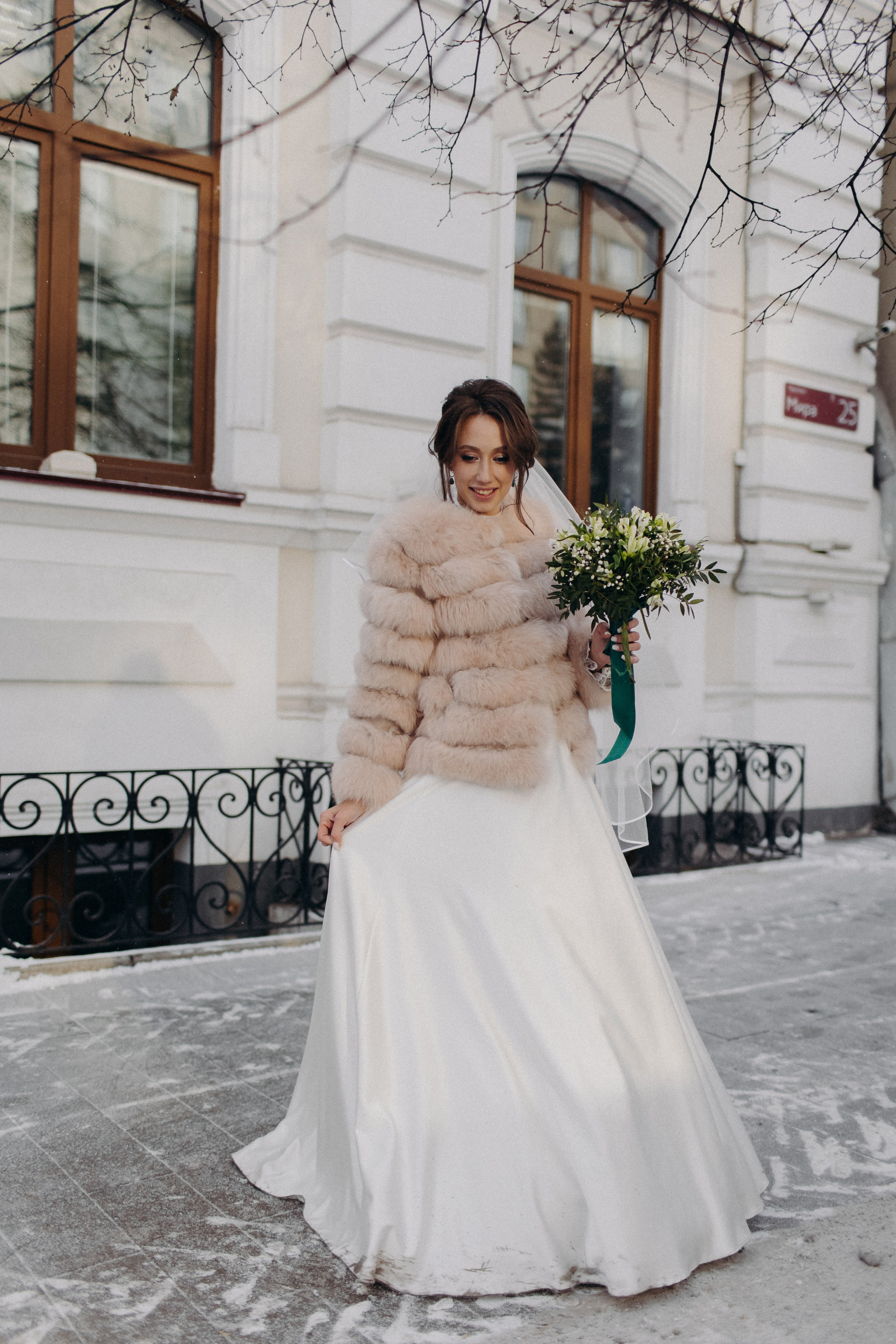 Эдуард и Вера (загс, прогулка). Фотограф свадебный семейный в Красноярске Шукшина Наталья