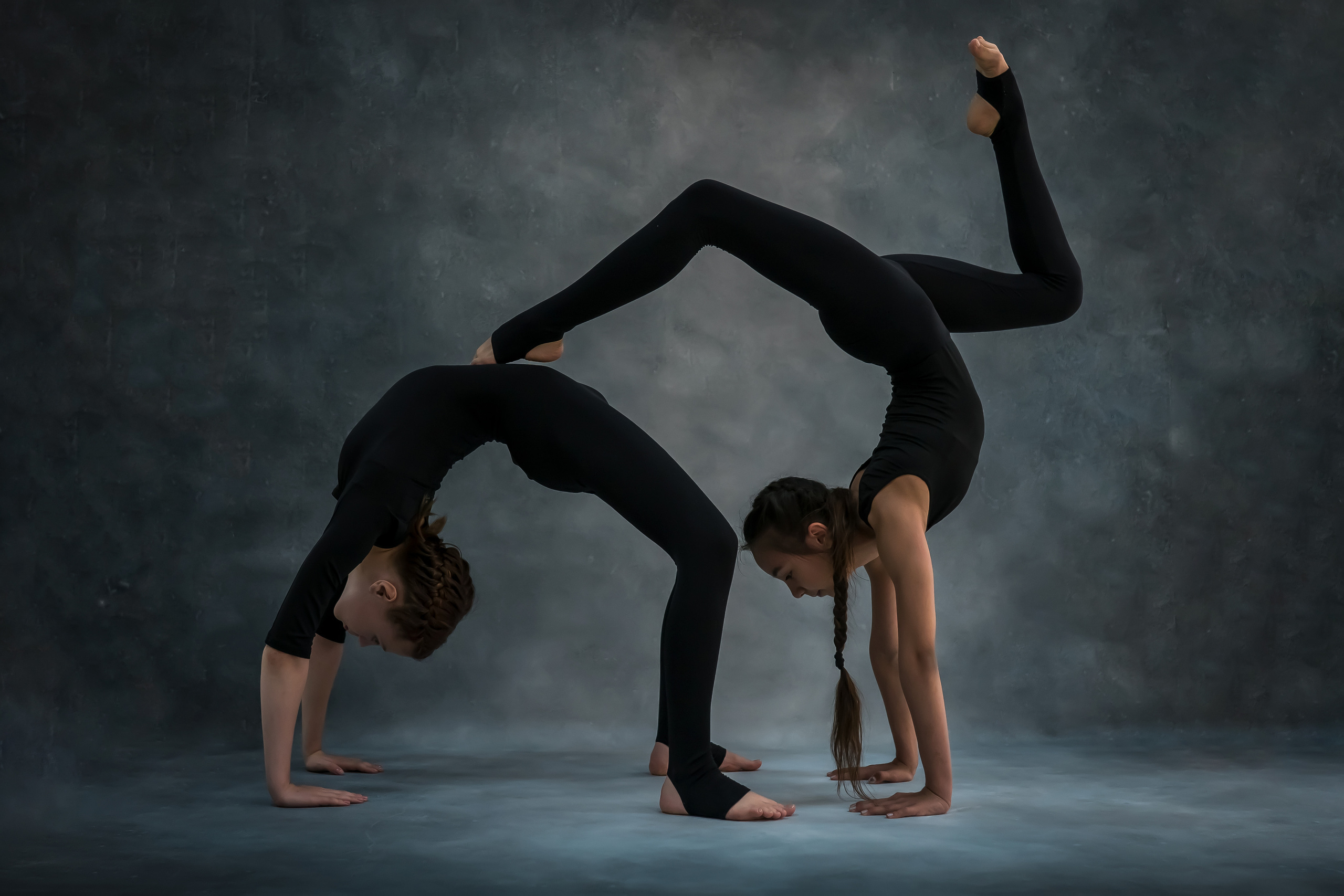 Воспитанницы школы танцев и воздушной акробатики. Фотограф и видеограф г. Нягань Анна Горшкова