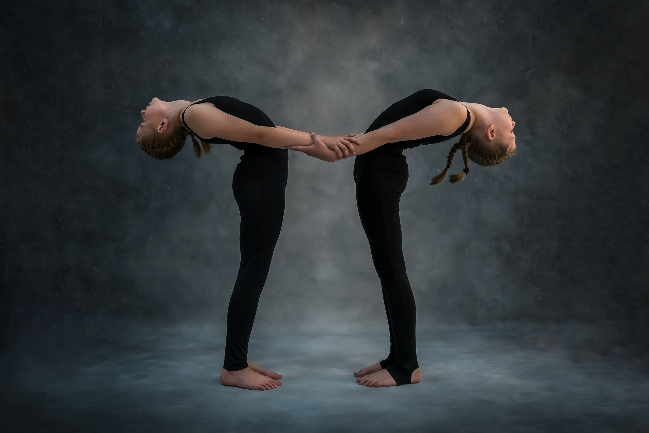 Воспитанницы школы танцев и воздушной акробатики. Фотограф и видеограф г. Нягань Анна Горшкова