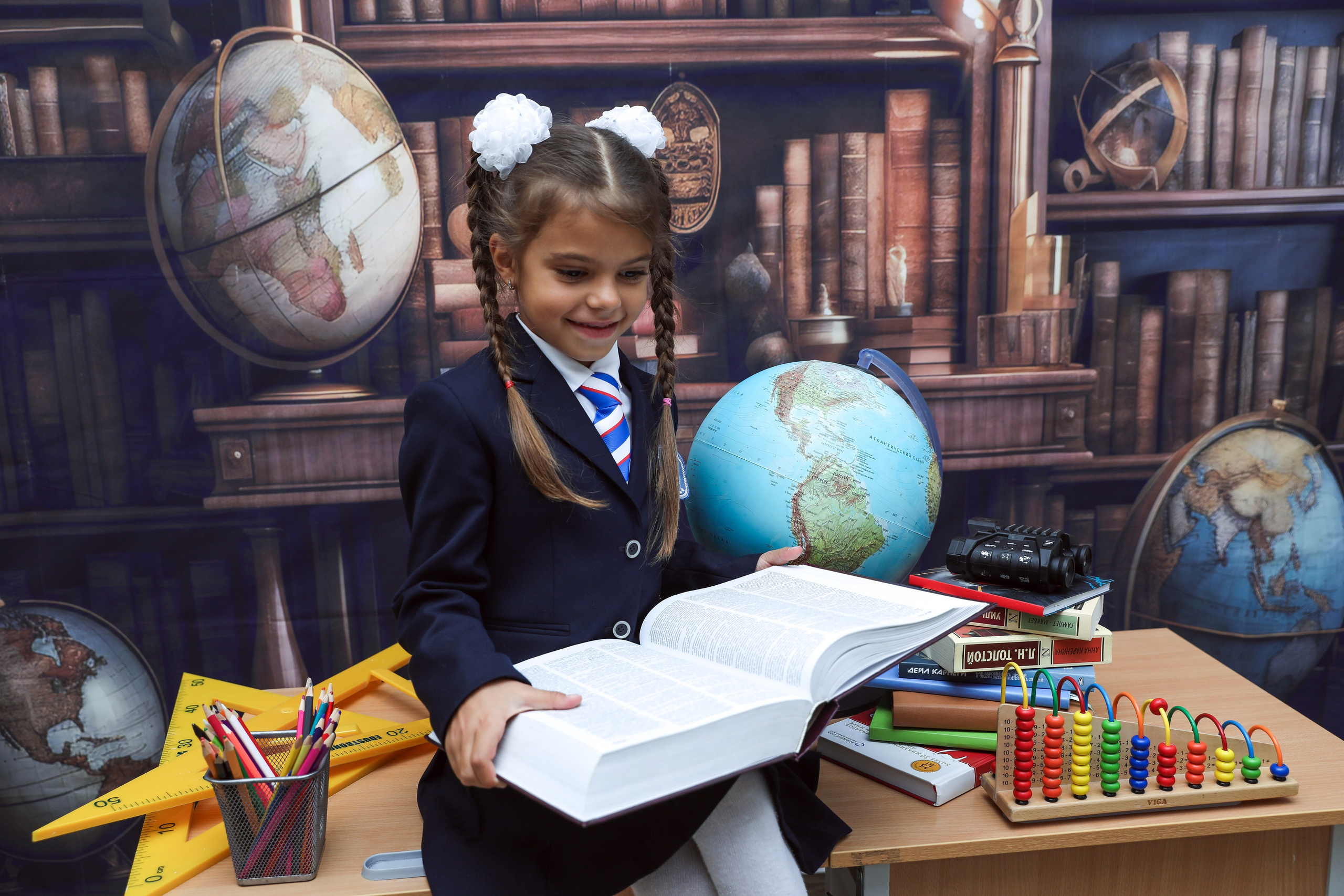 ЛИЦЕЙ ИСТЭК. Photographer Viktoriya Markushina «My world throug»