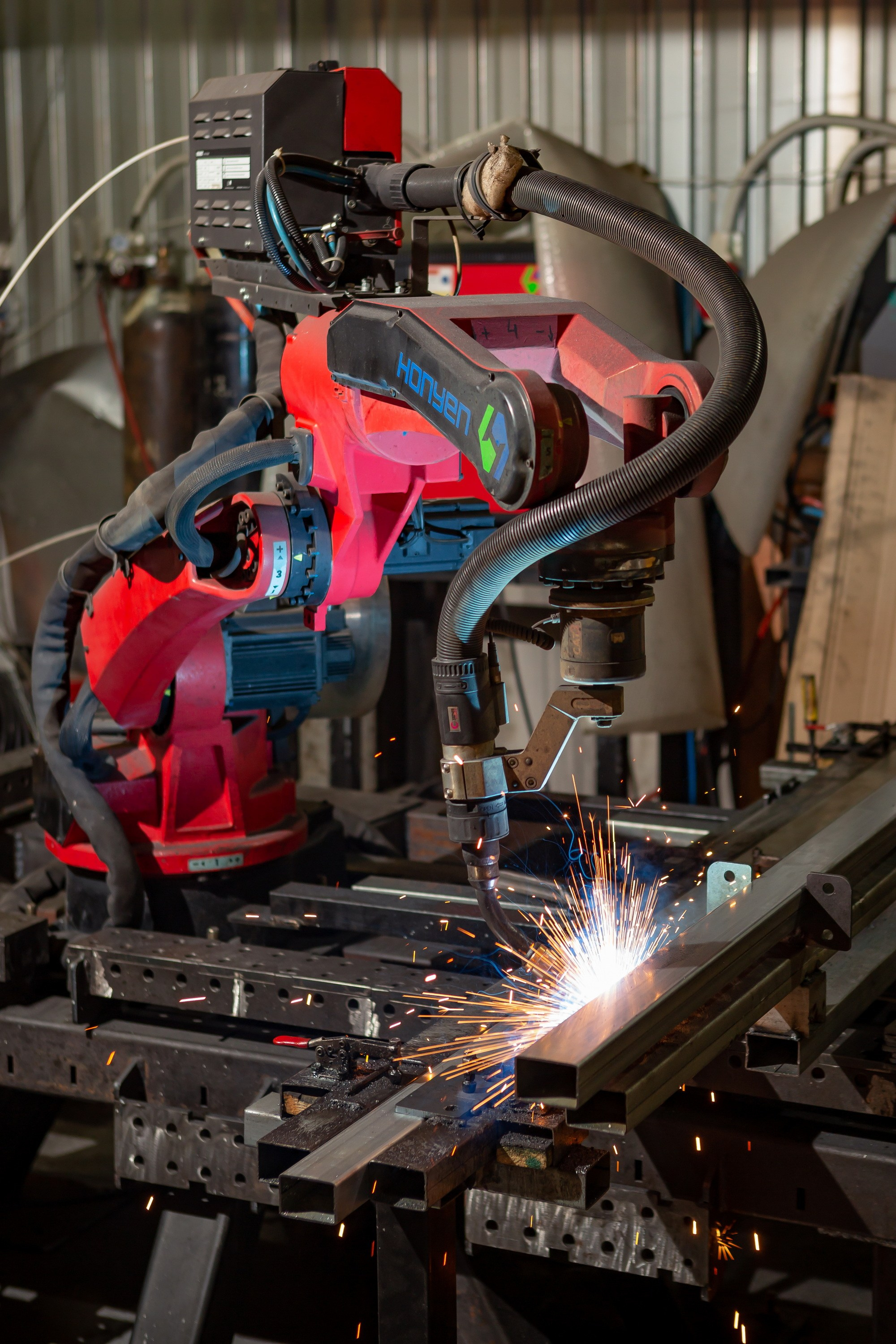 Производство систем ограждений