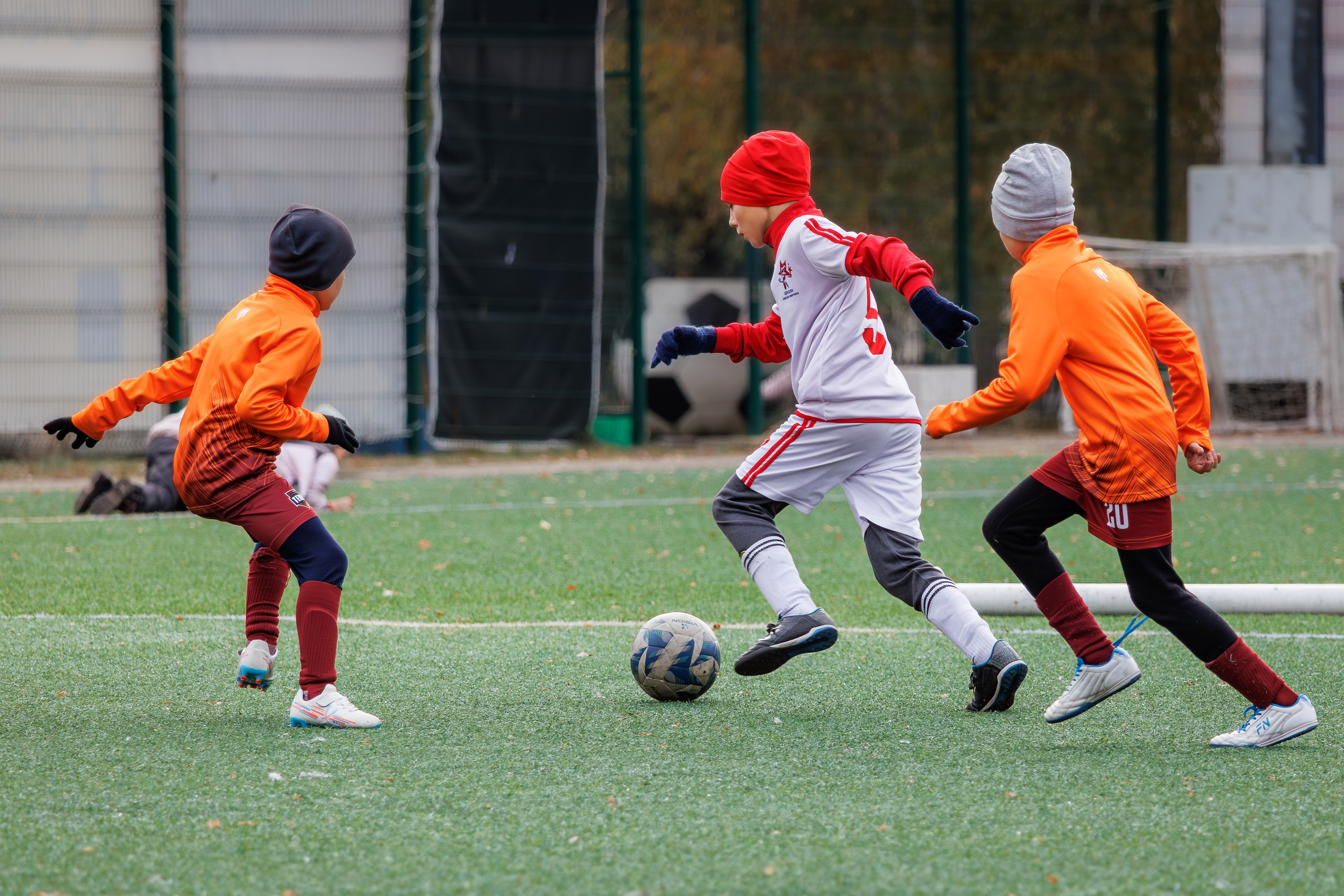 Товарищеский матч среди юниоров. Репортажный фотограф в Барнауле Владимир Игнатов