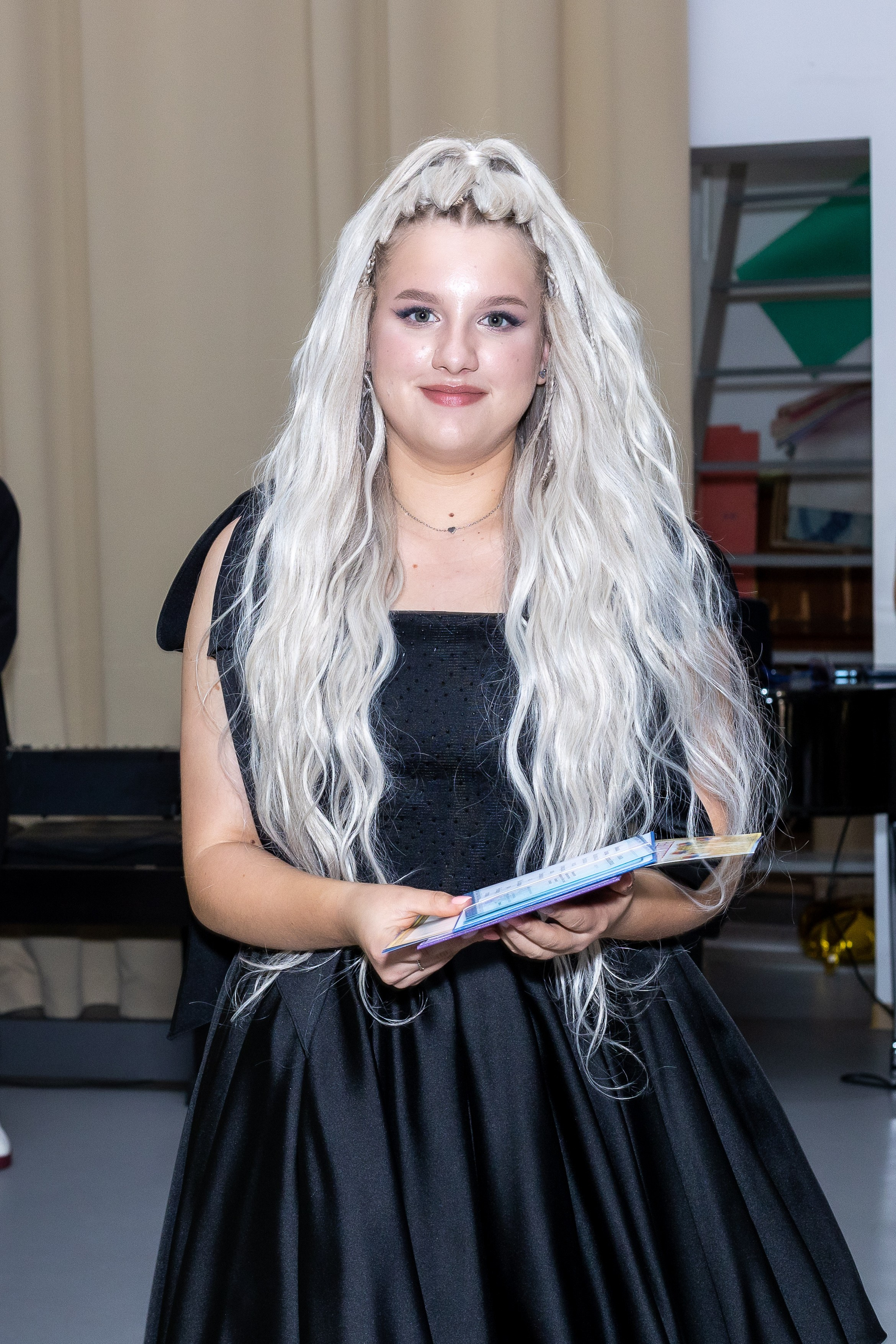 Вручение аттестата 2025. Выпускные альбомы Майкоп, Краснодар Елена Золотарева