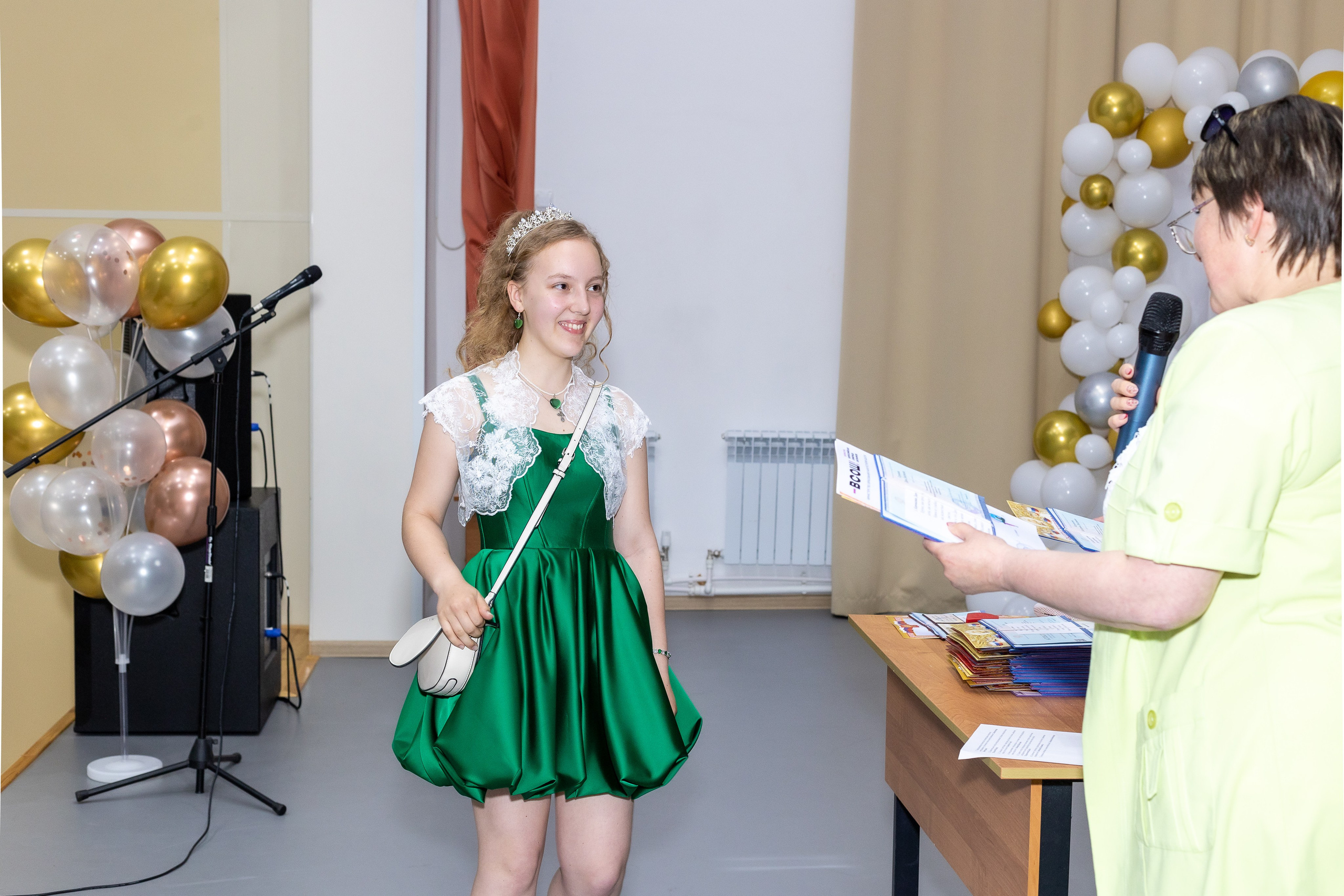 Вручение аттестата 2025. Выпускные альбомы Майкоп, Краснодар Елена Золотарева