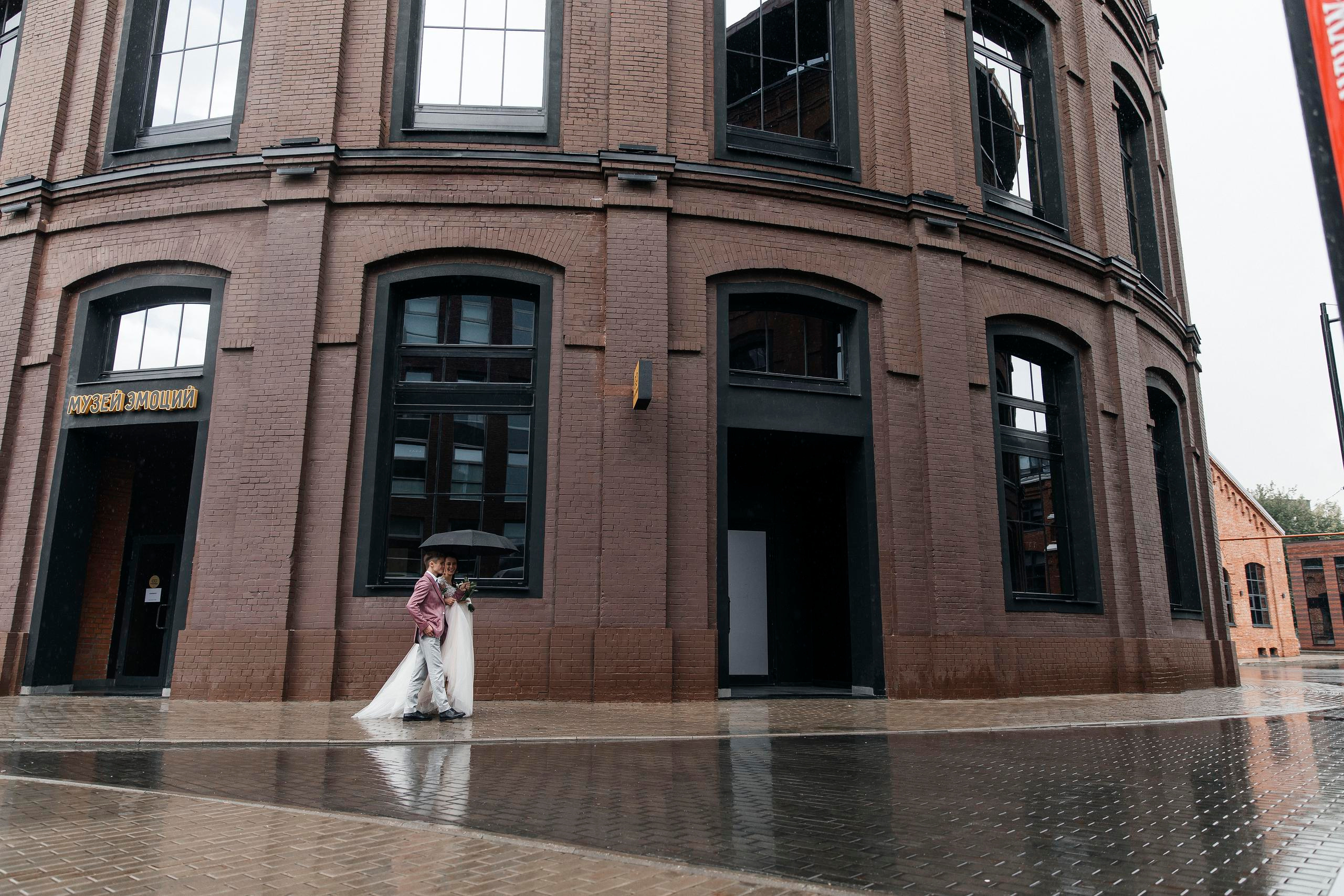 Wet asphalt. Свадебный и репортажный фотограф