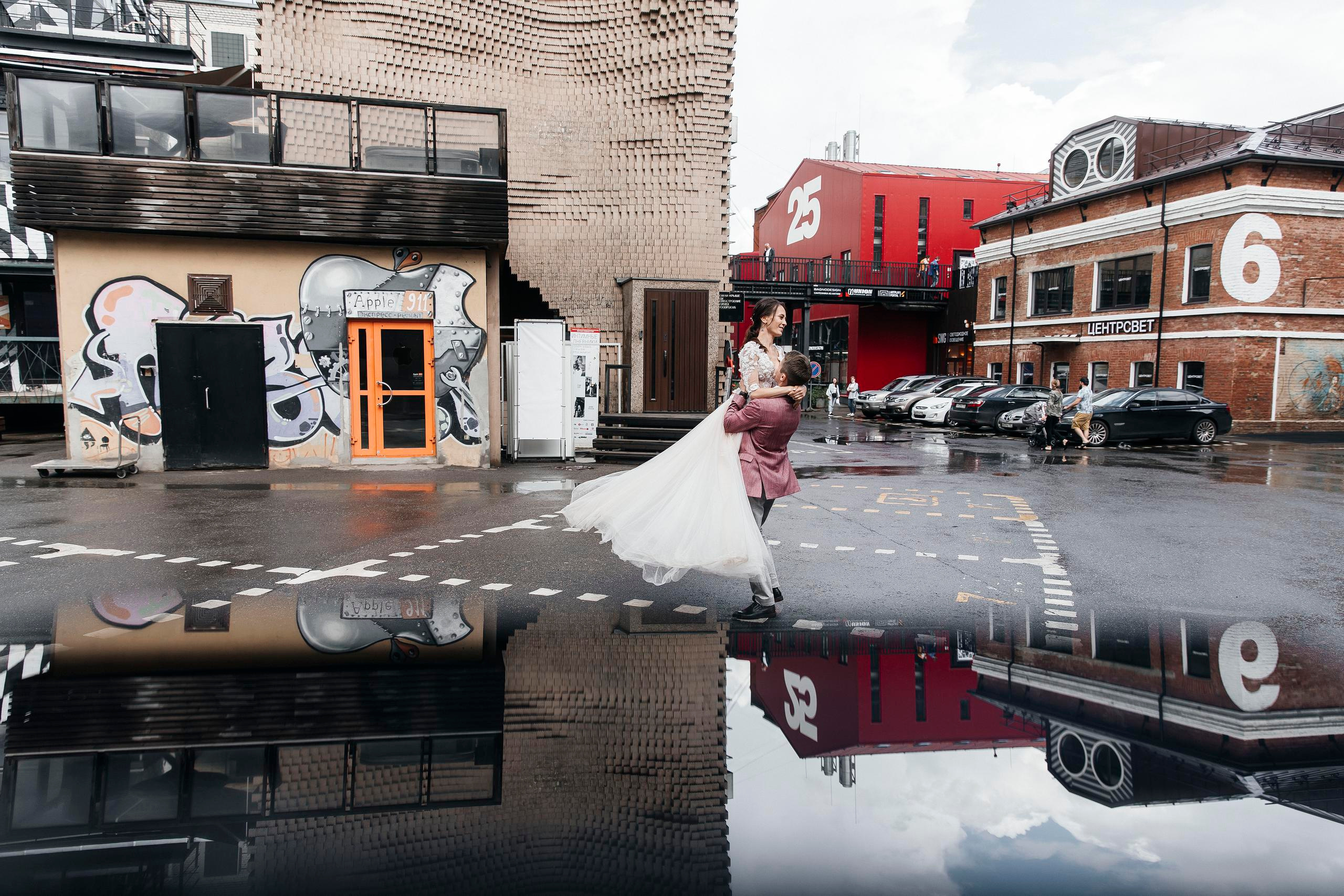 Wet asphalt. Свадебный и репортажный фотограф