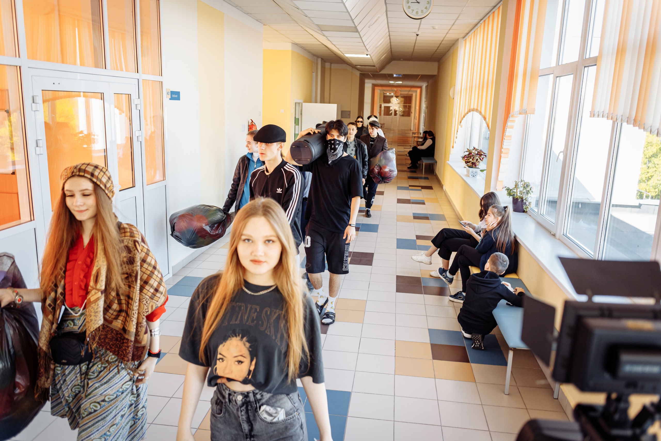 Фото выпуск 11 класс. Свадебный фотограф Марина Суворова и видеооператор Олег Петров