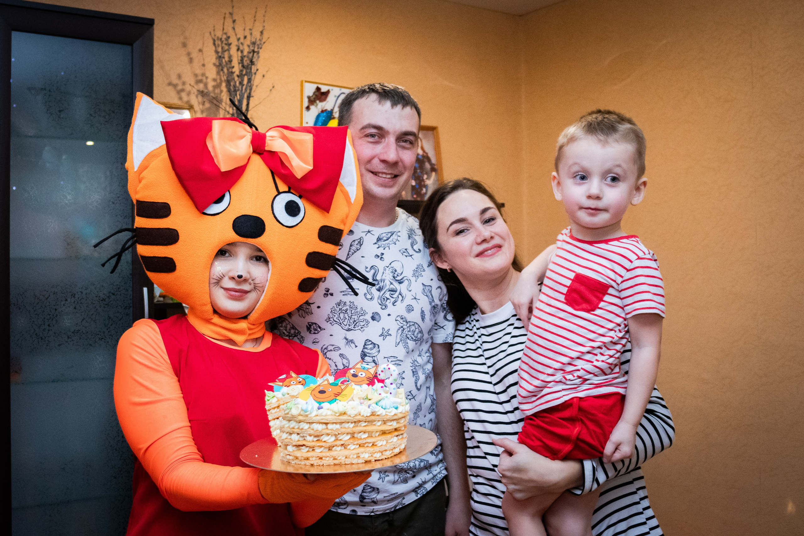 Семейная фотосессия на детский день рождения в городе Томск