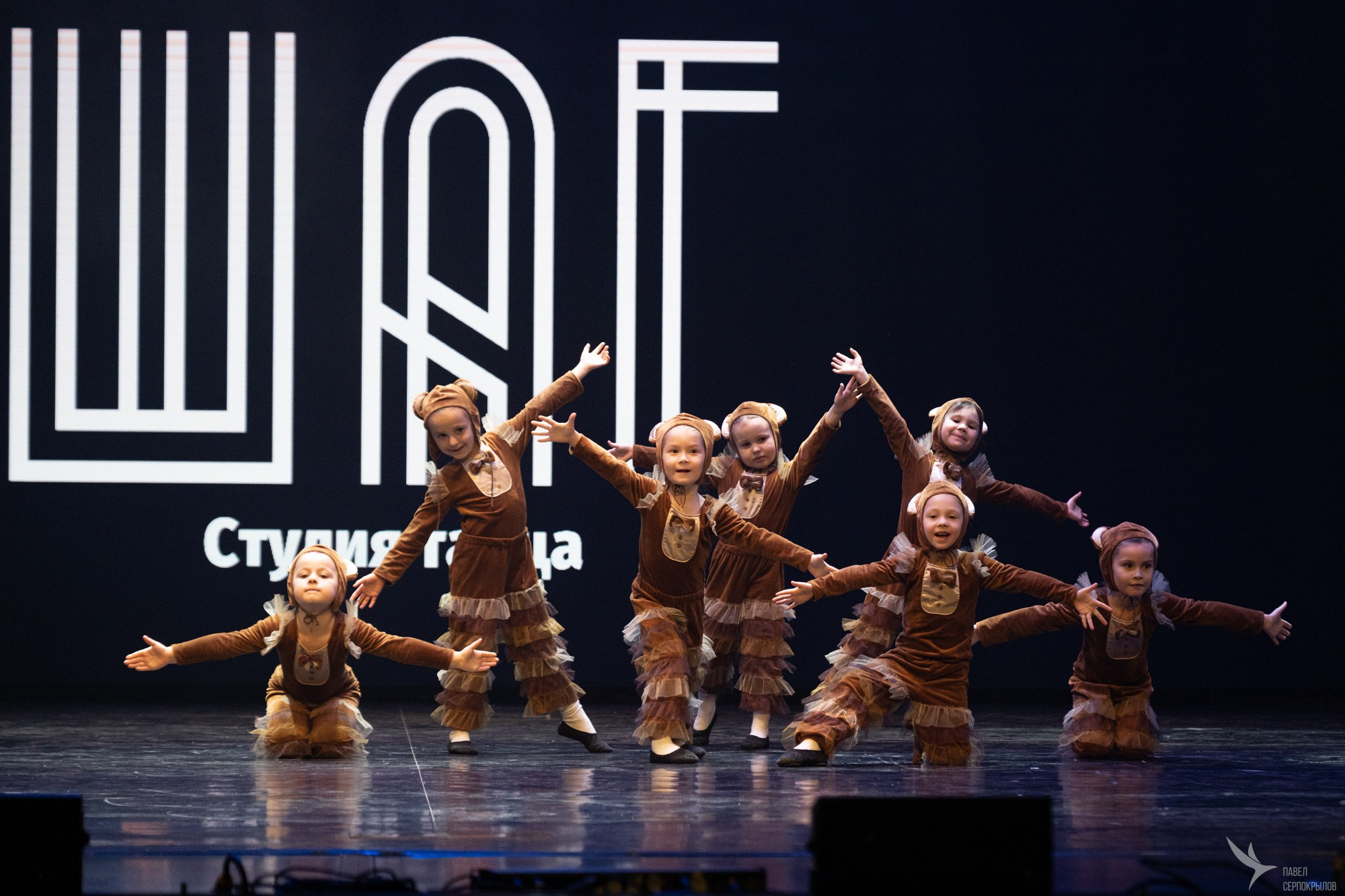 Отчетный концерт студии танца «ШАГ». Репортажный фотограф в Казани Павел Серпокрылов