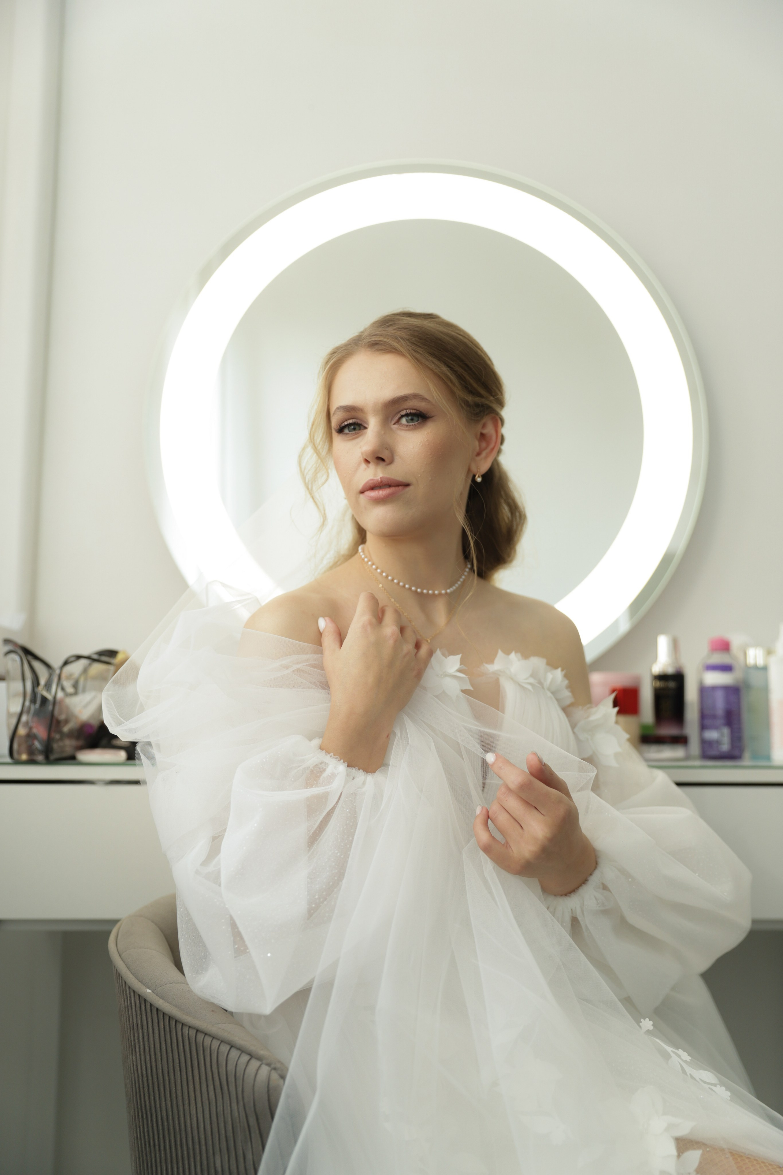 Сборы невесты Юлии. Портретный и репортажный фотограф в Казани