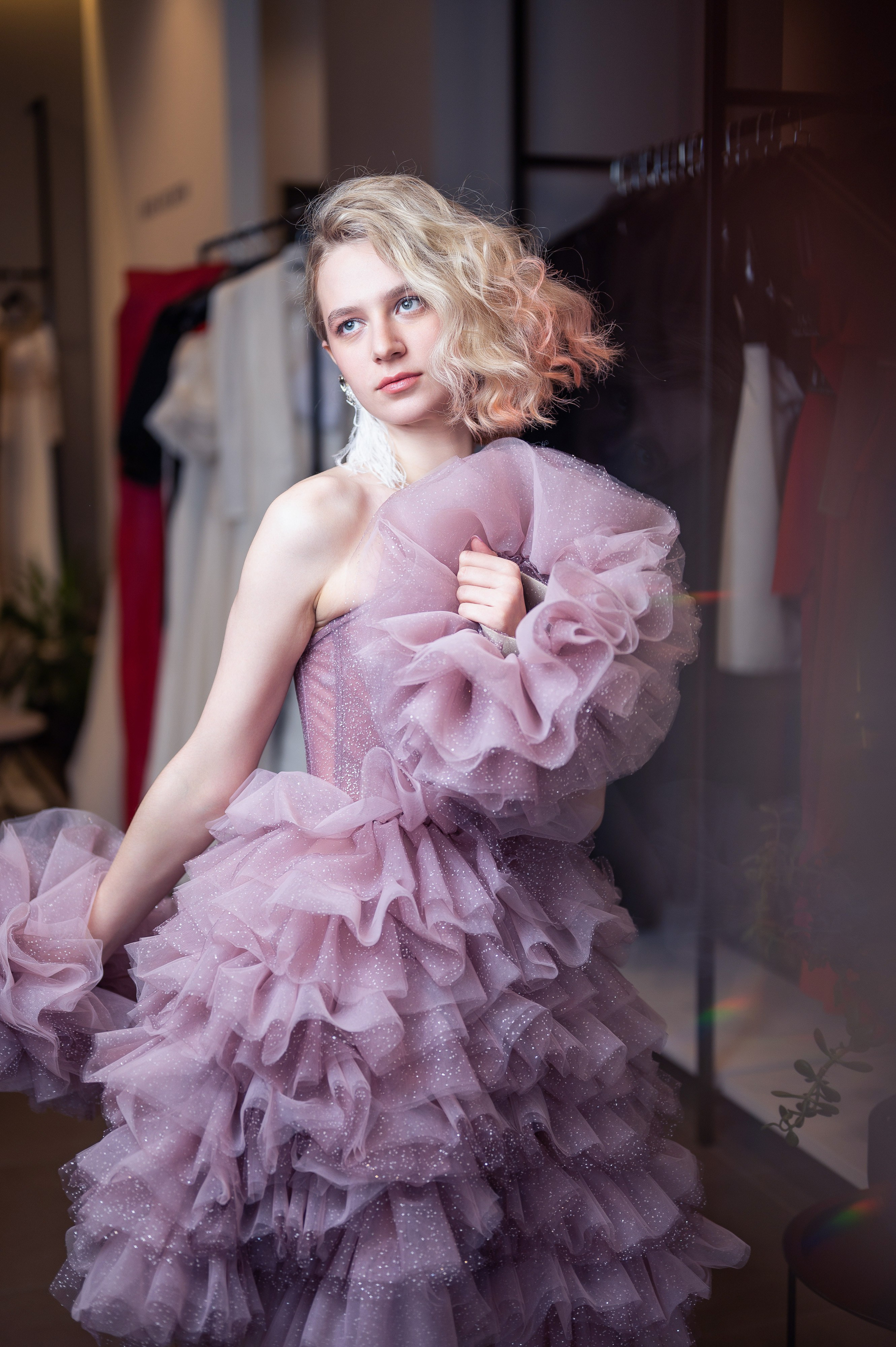 Глем 3. Свадебный салон-ателье Бонжур в Минске Bonjour