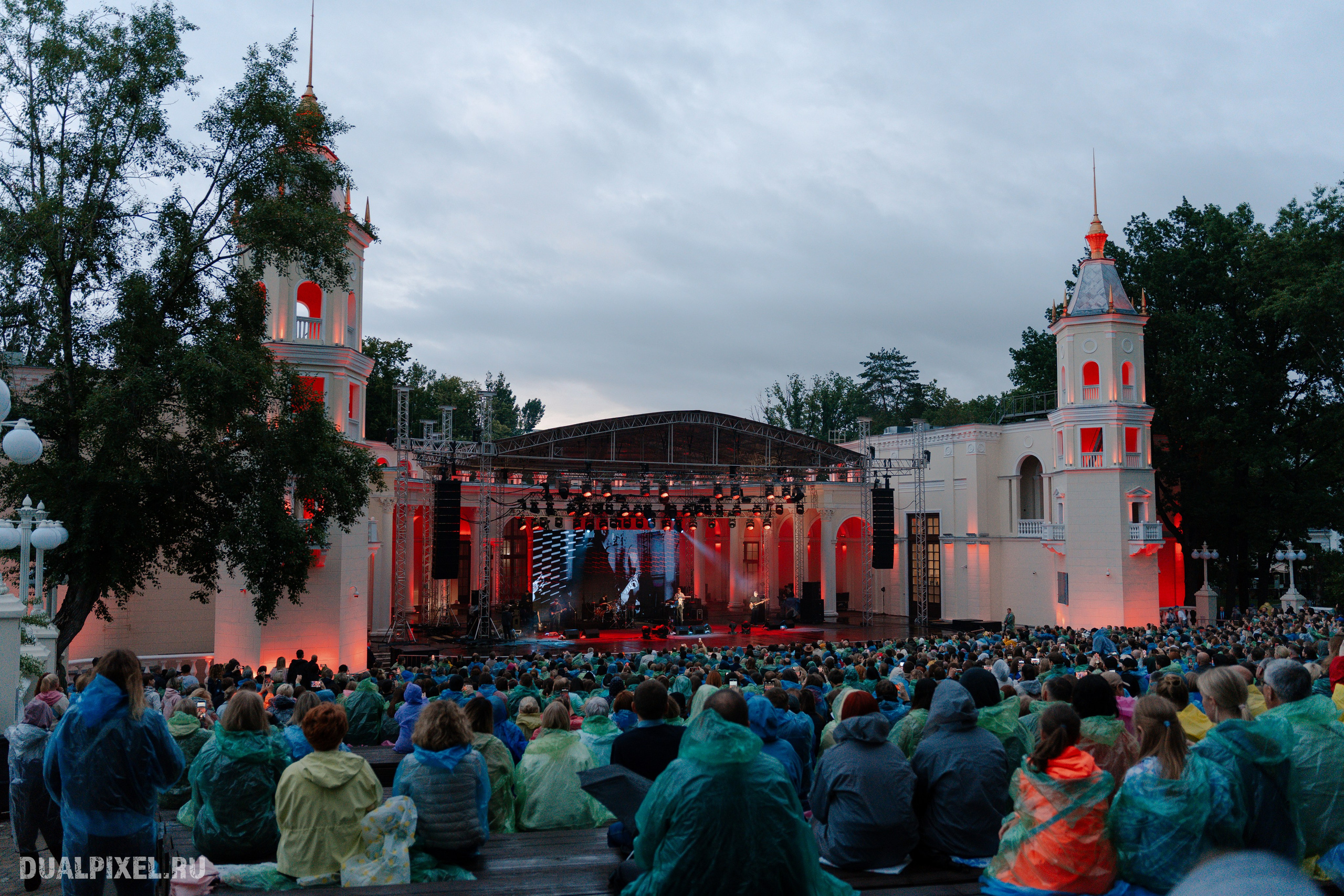 Танцы Минус. Магия музыки в кадре: Концертная Фотография