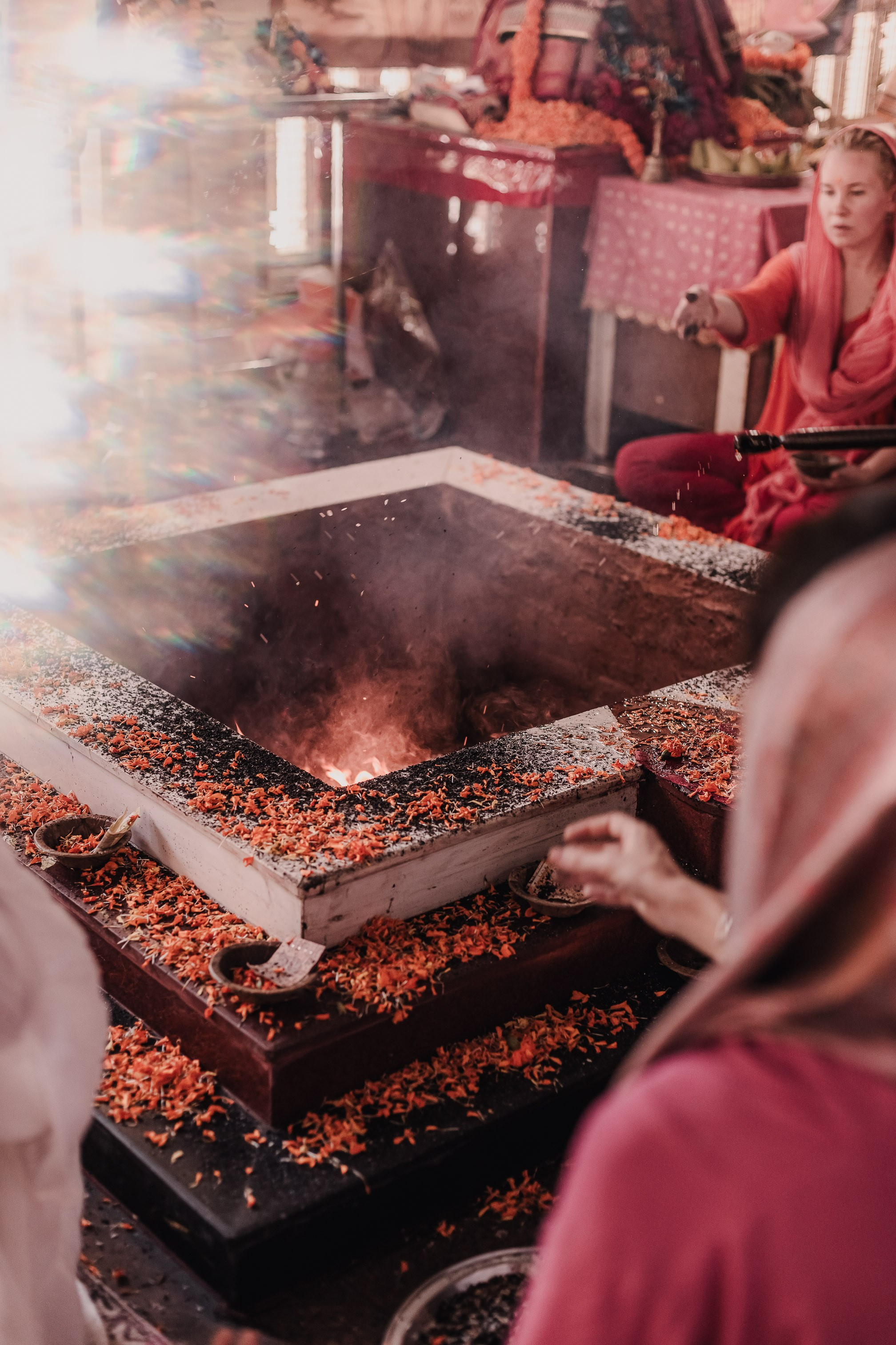 Navaratri yajna at Devraha Baba Ji ashram. Мариам Багдасарян