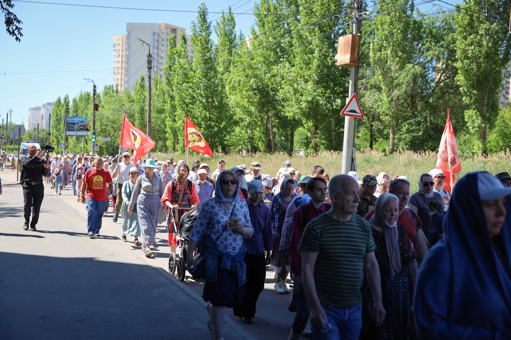 Многодневный крестный ход в Вавилов Дол. Саратовское Северо-Западное благочиние