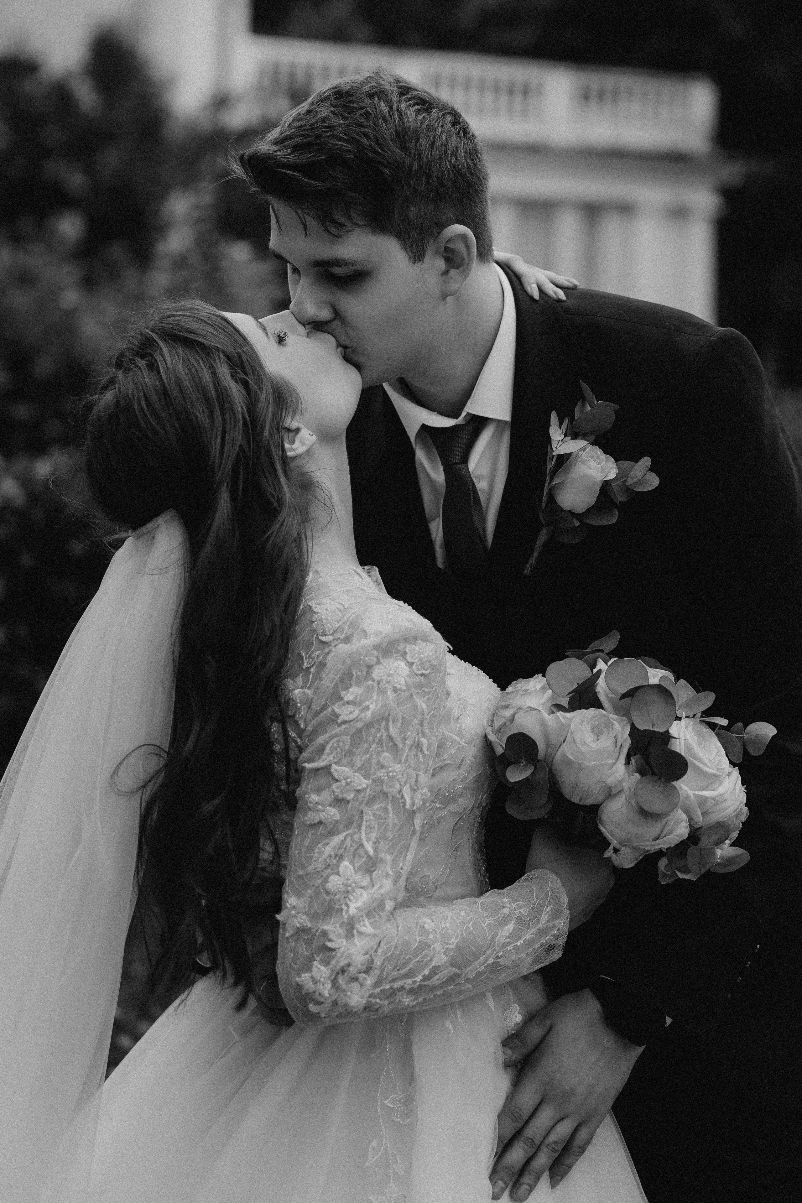 Фотосессия свадьбы Ивана и Александры в парке Горки Ленинские