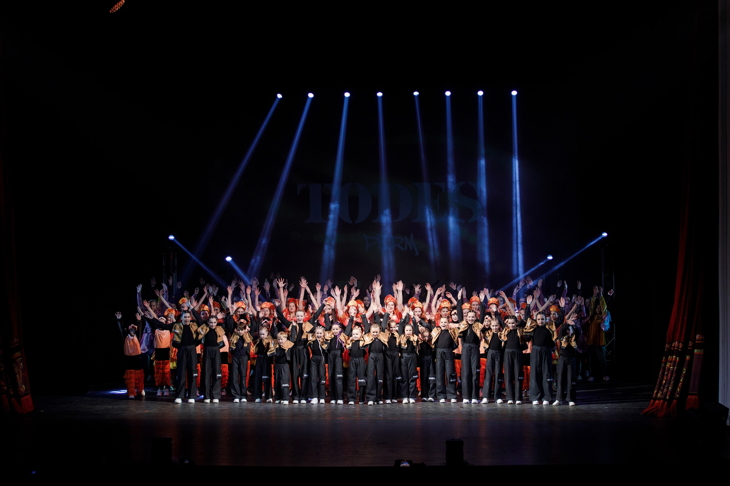 Отчётный концерт TODES Пермь. Фотограф Дмитрий Молчанов | Фотограф Пермь | Фотограф