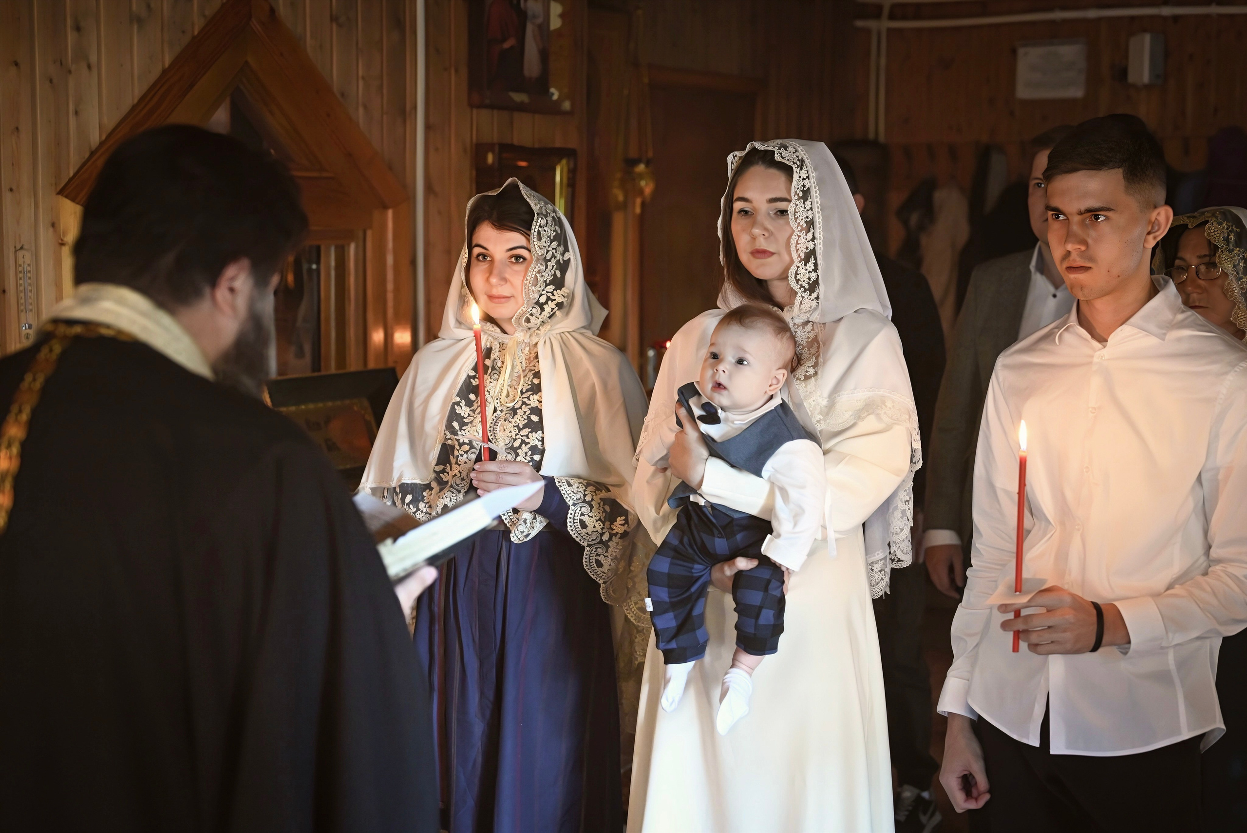 Крещение Чертаново мама Жанна. Семейный и детский фотограф Москва