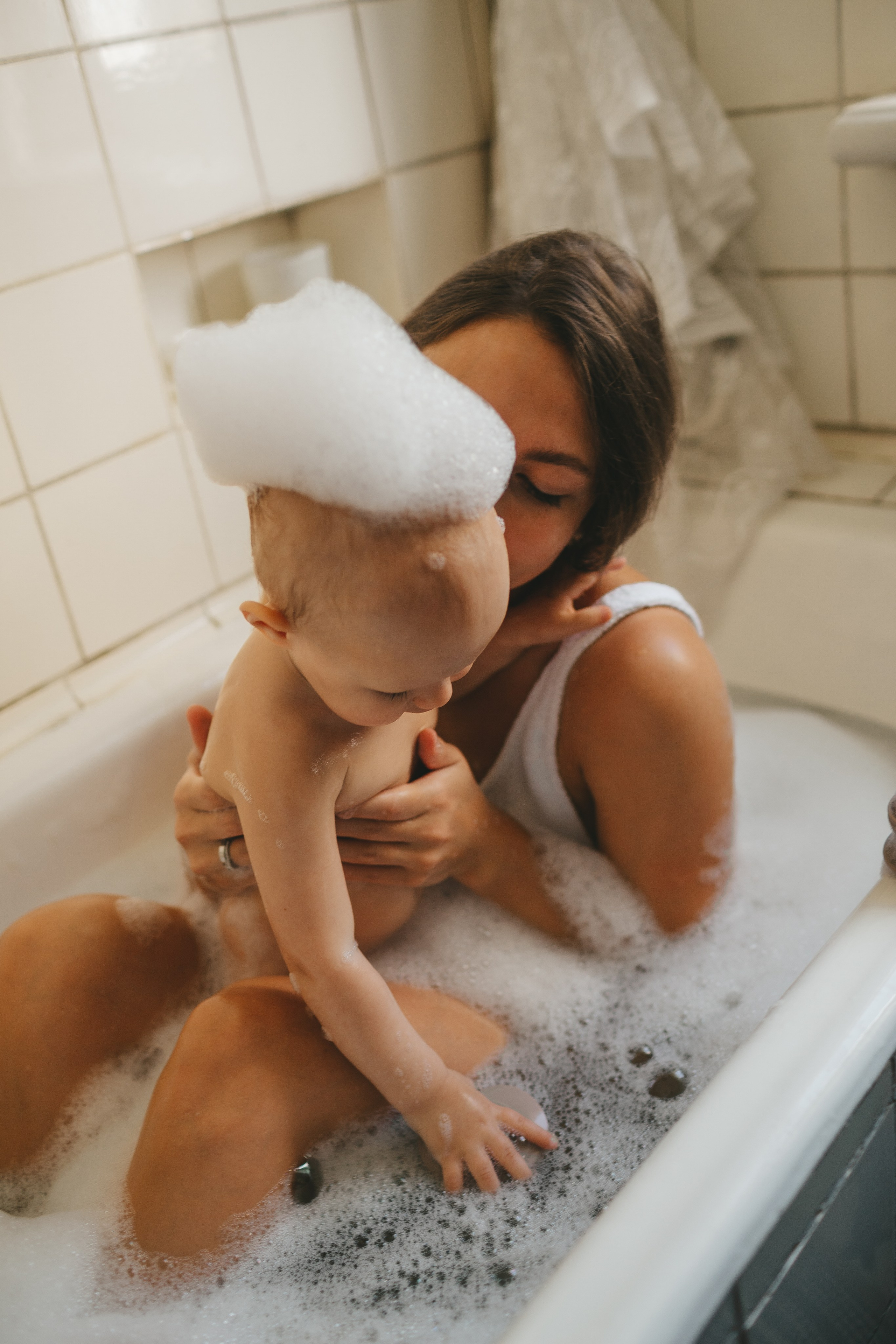 Стас, Даша и Ева (купание в ванной). Семейный и детский фотограф и видеограф в Москве, Дрокина Наталья