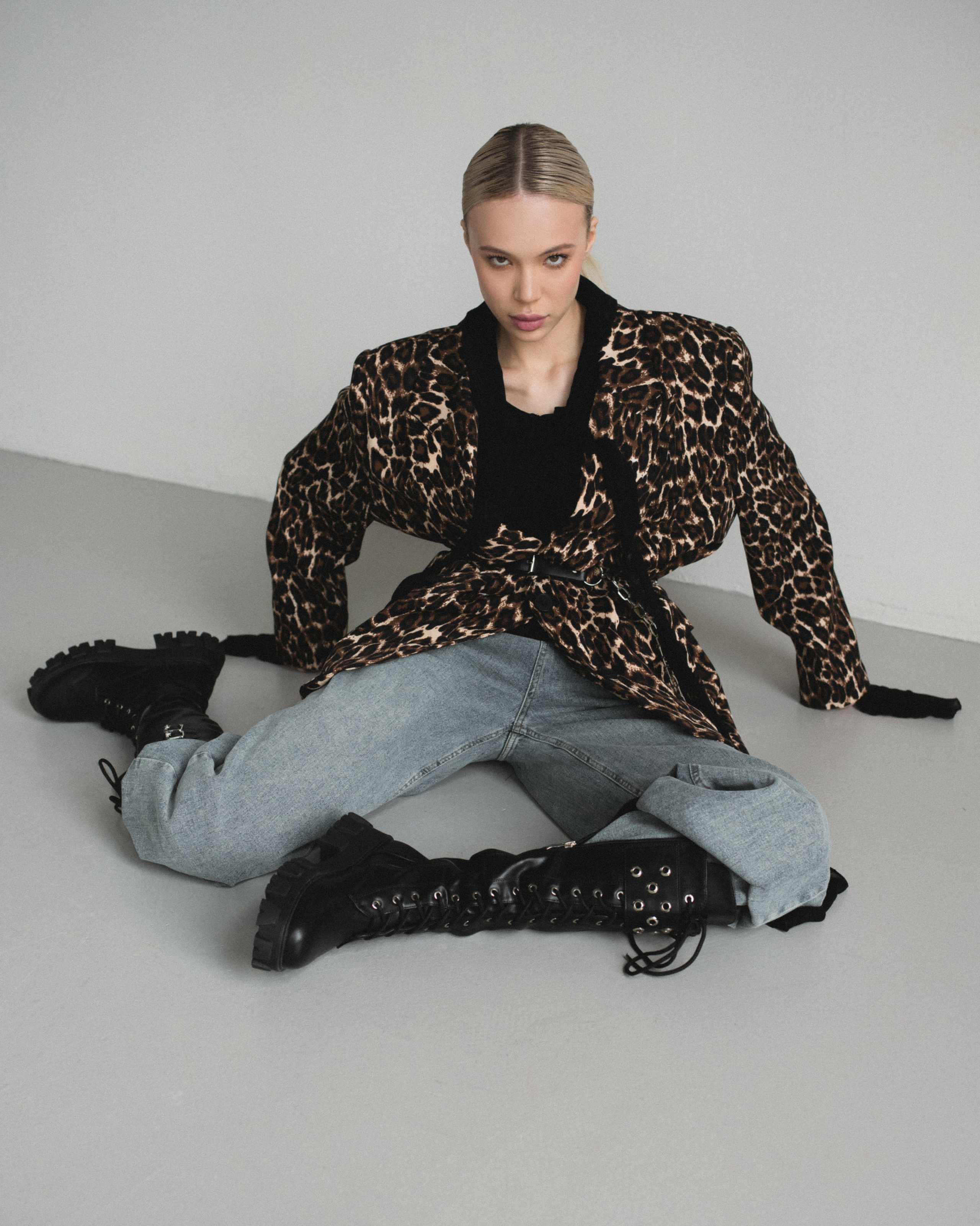 Модельная школа Khanova. Фотограф в Москве и Сургуте Алла Лесовая. Снимаю каталог для брендов и индивидуальные портреты для людей